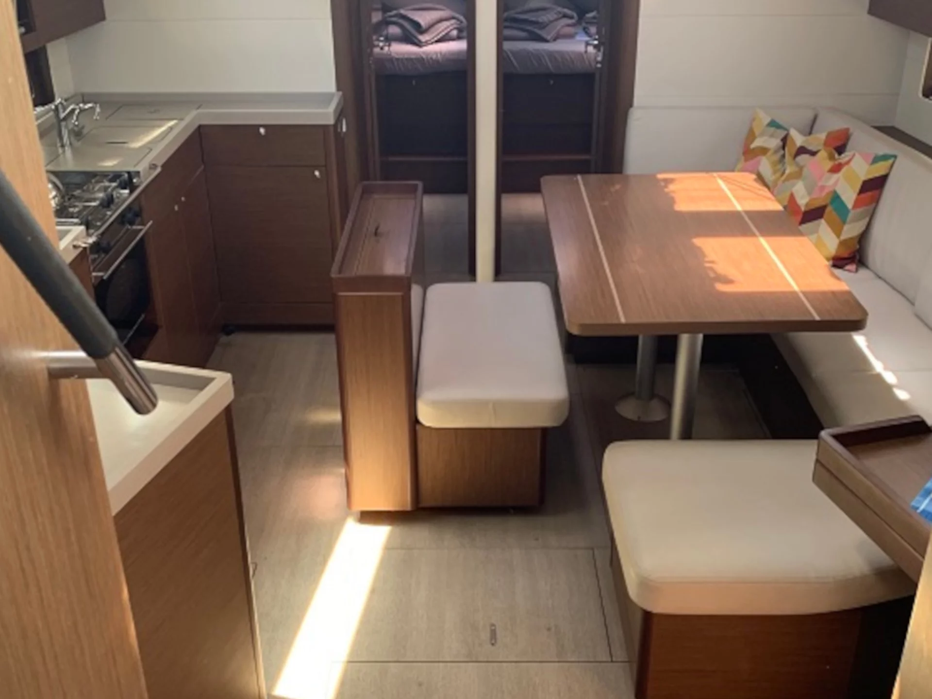 Oceanis 46.1 (Free of Charge 1 SUP) (SERENITY) Interior image - 12