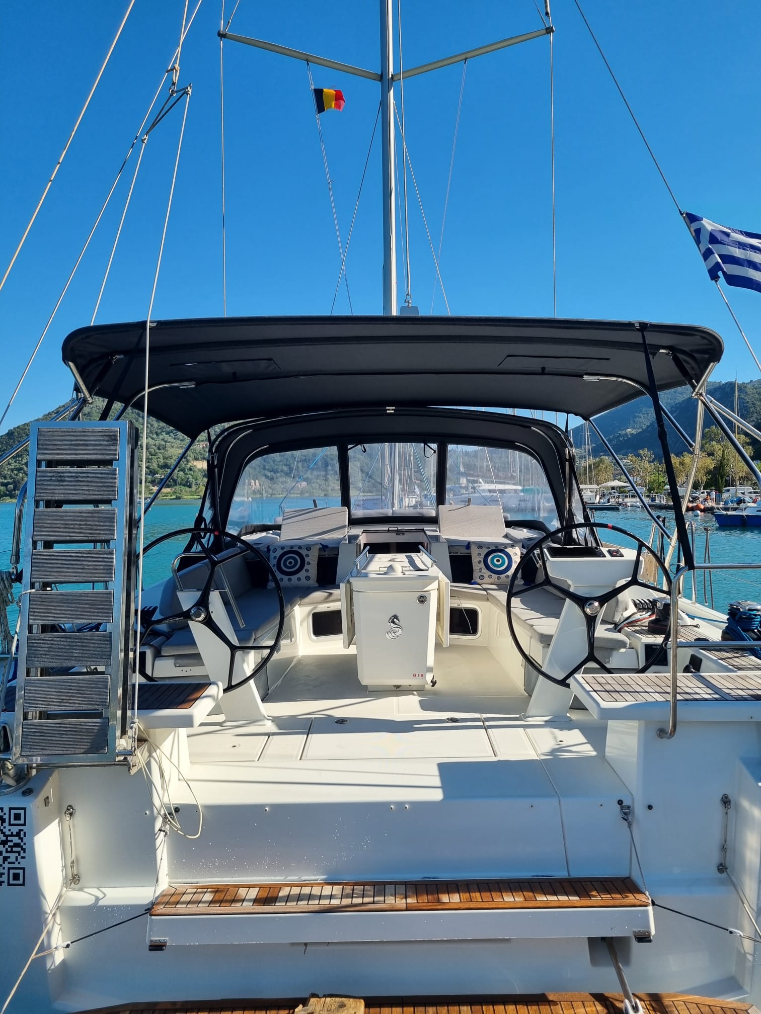 Oceanis 51.1 — photo 7