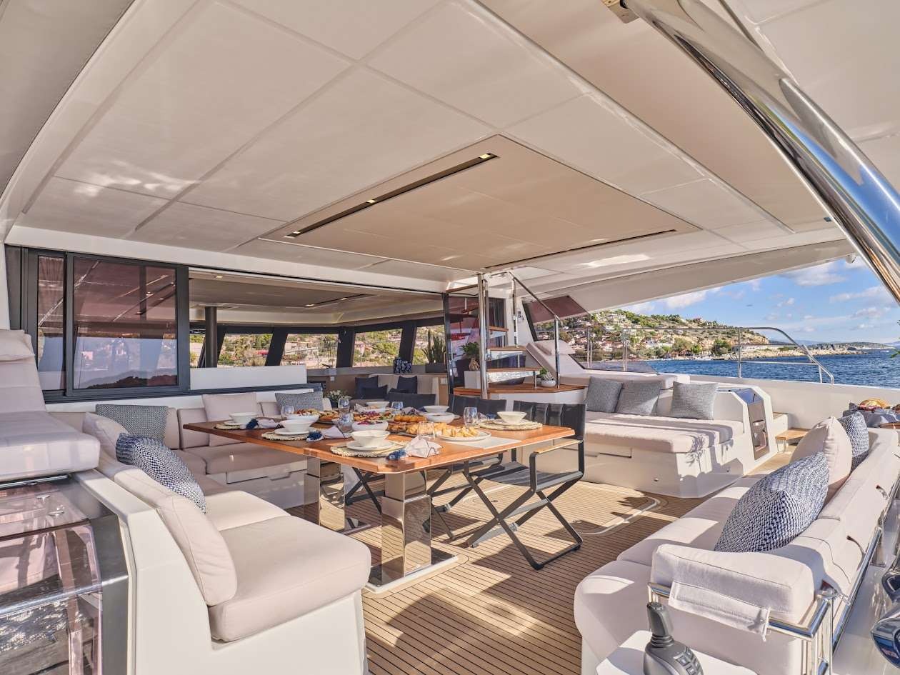 Fountaine Pajot Power Alegria 67 (5 cab) — photo 6
