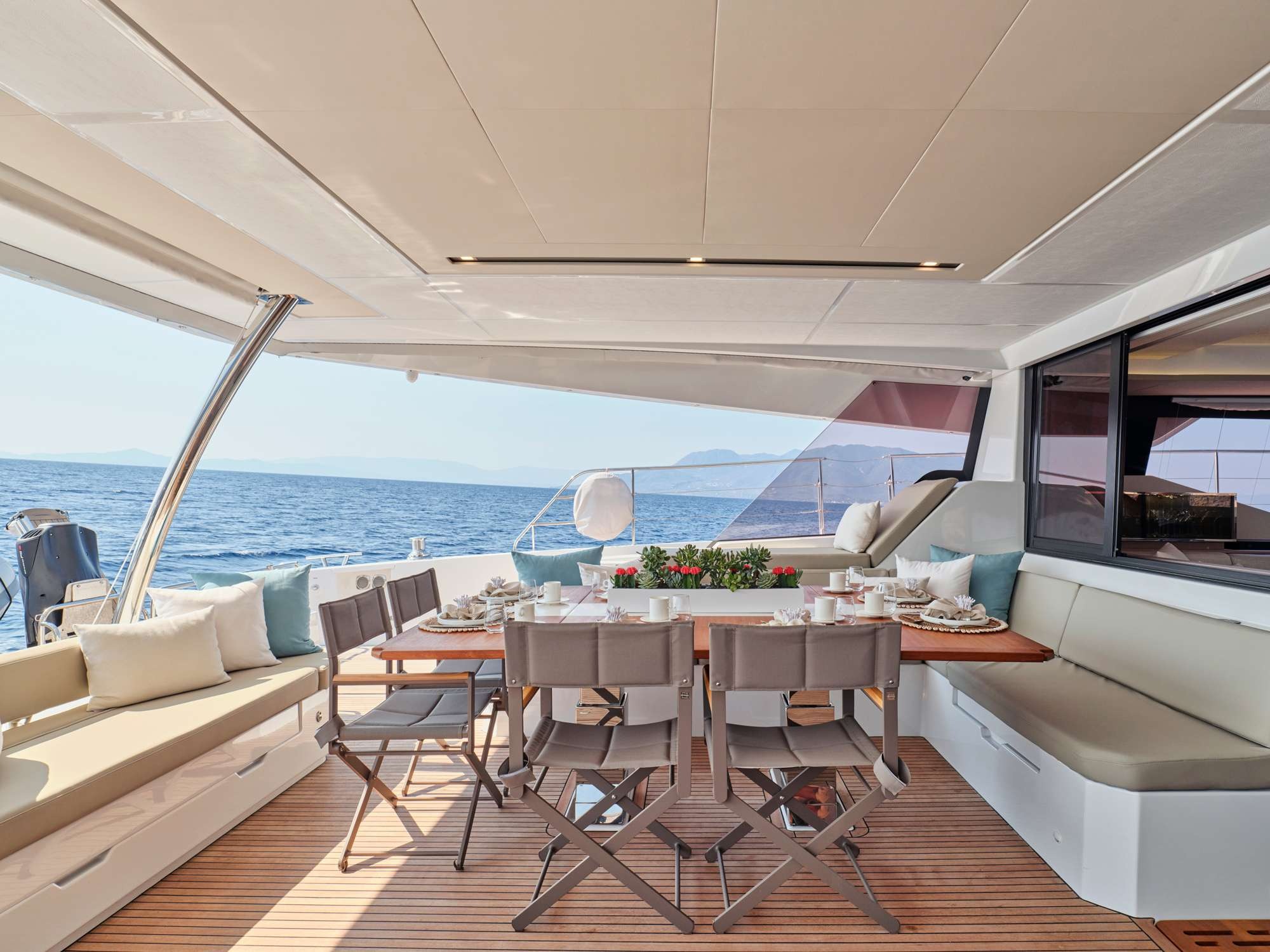 Fountaine Pajot Power Alegria 67 (4 cab) — photo 7