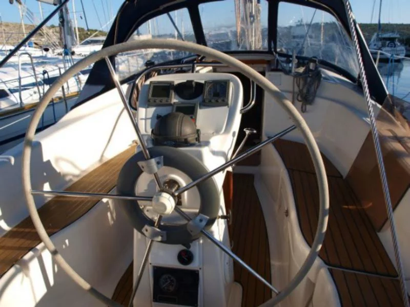 Bavaria 32 (Sea Star) exterior - 2