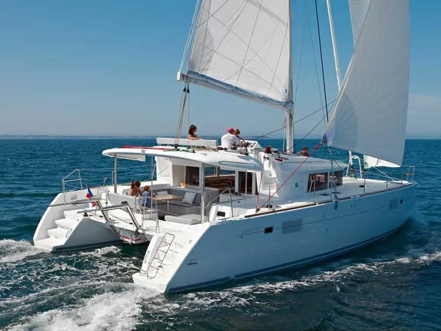 Lagoon 450 F — photo 1