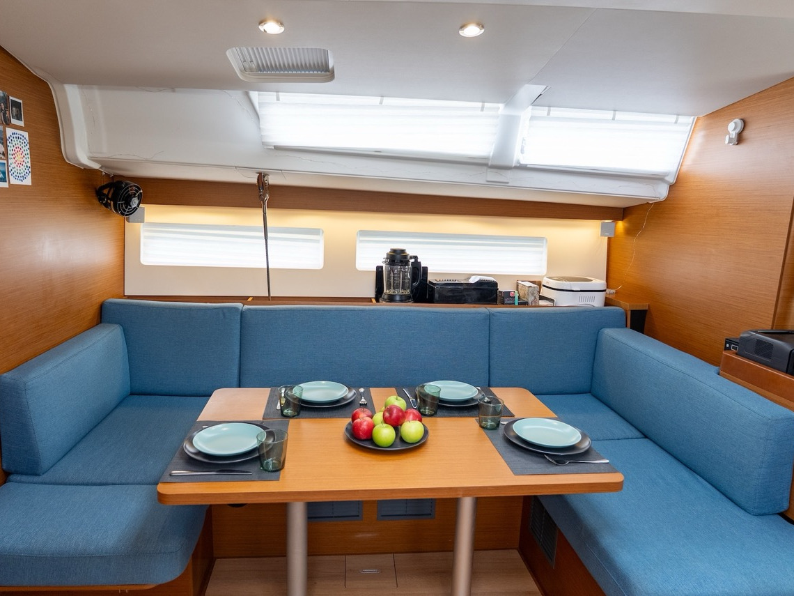 Sun Odyssey 490 — photo 3