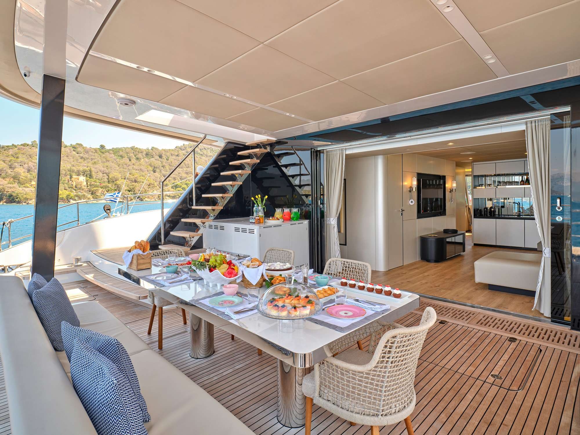 Sunreef 80 (5 cab) — photo 8