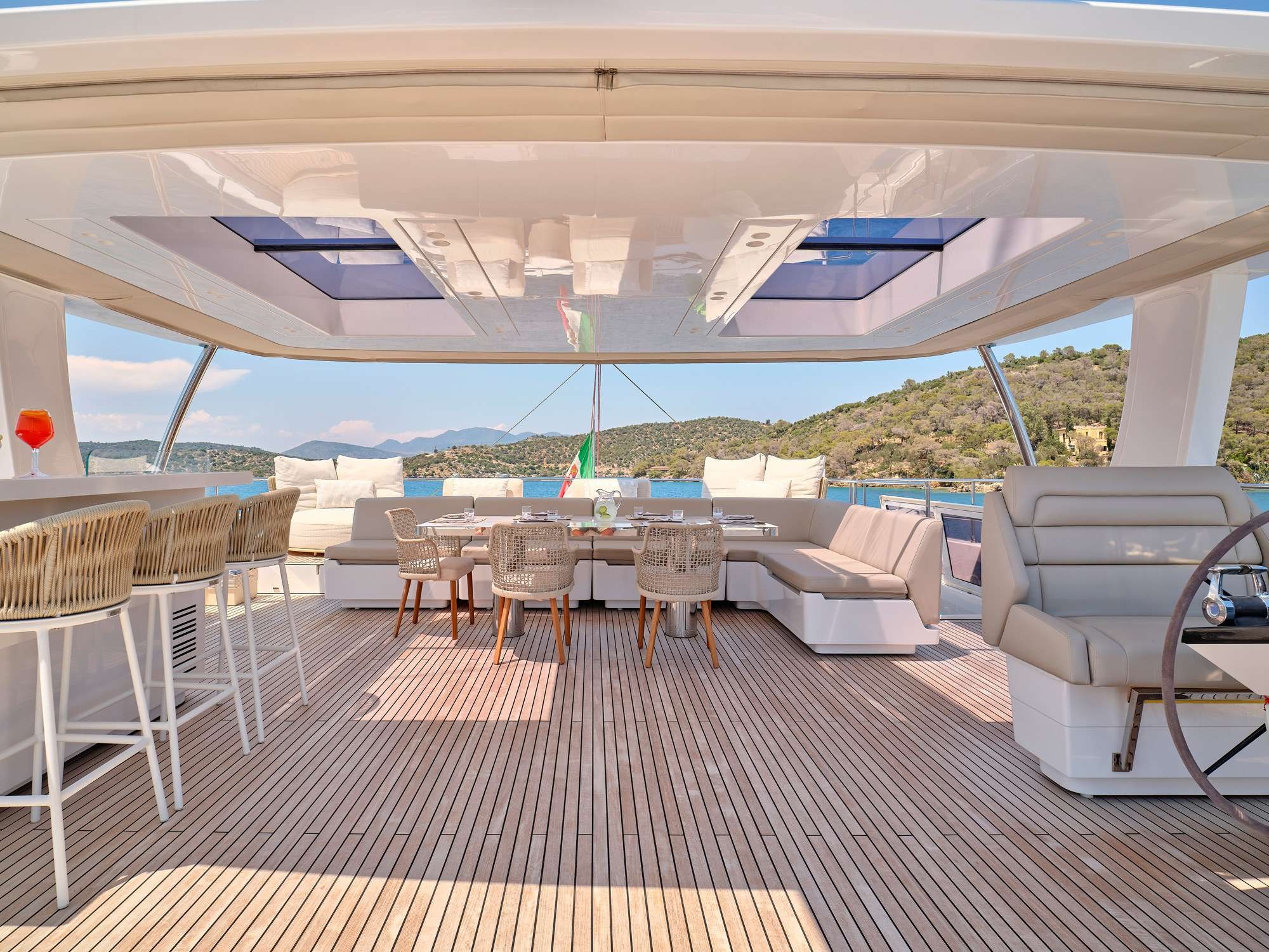 Sunreef 80 (5 cab) — photo 2
