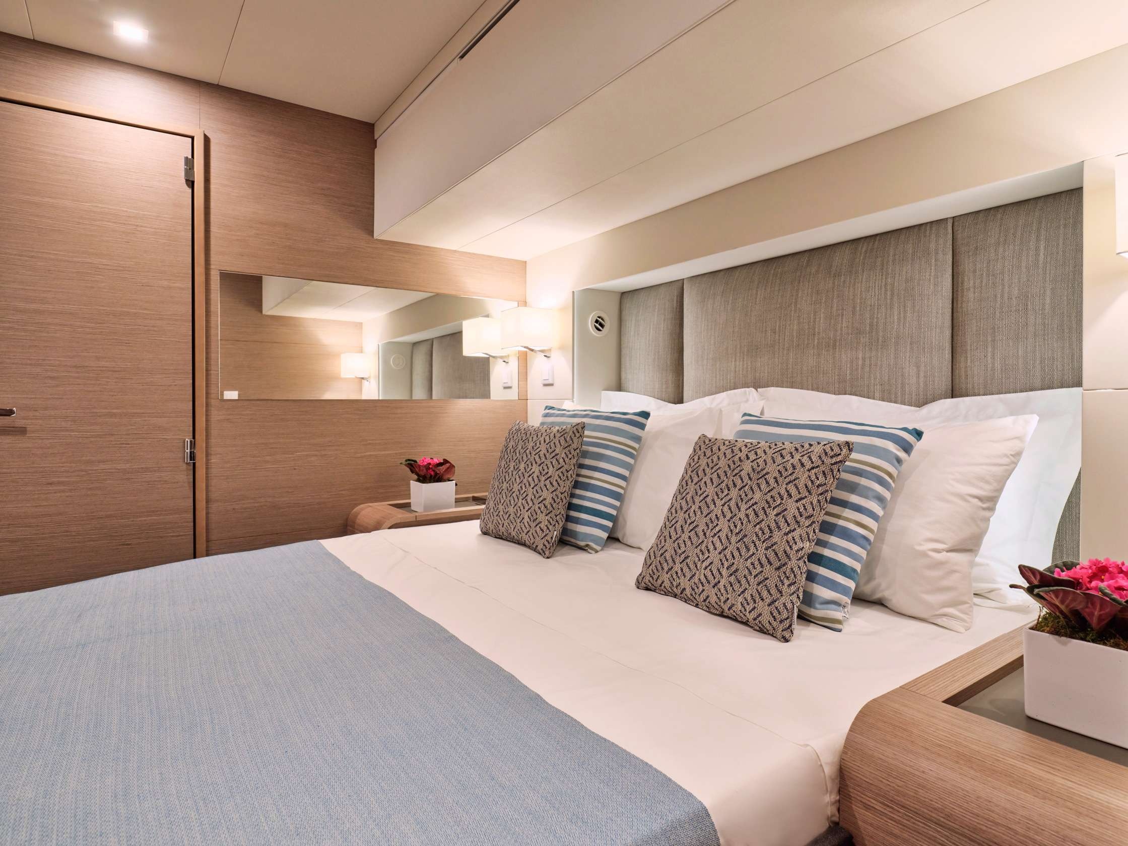 Fountaine Pajot Alegria 67 (5 cab) — photo 9