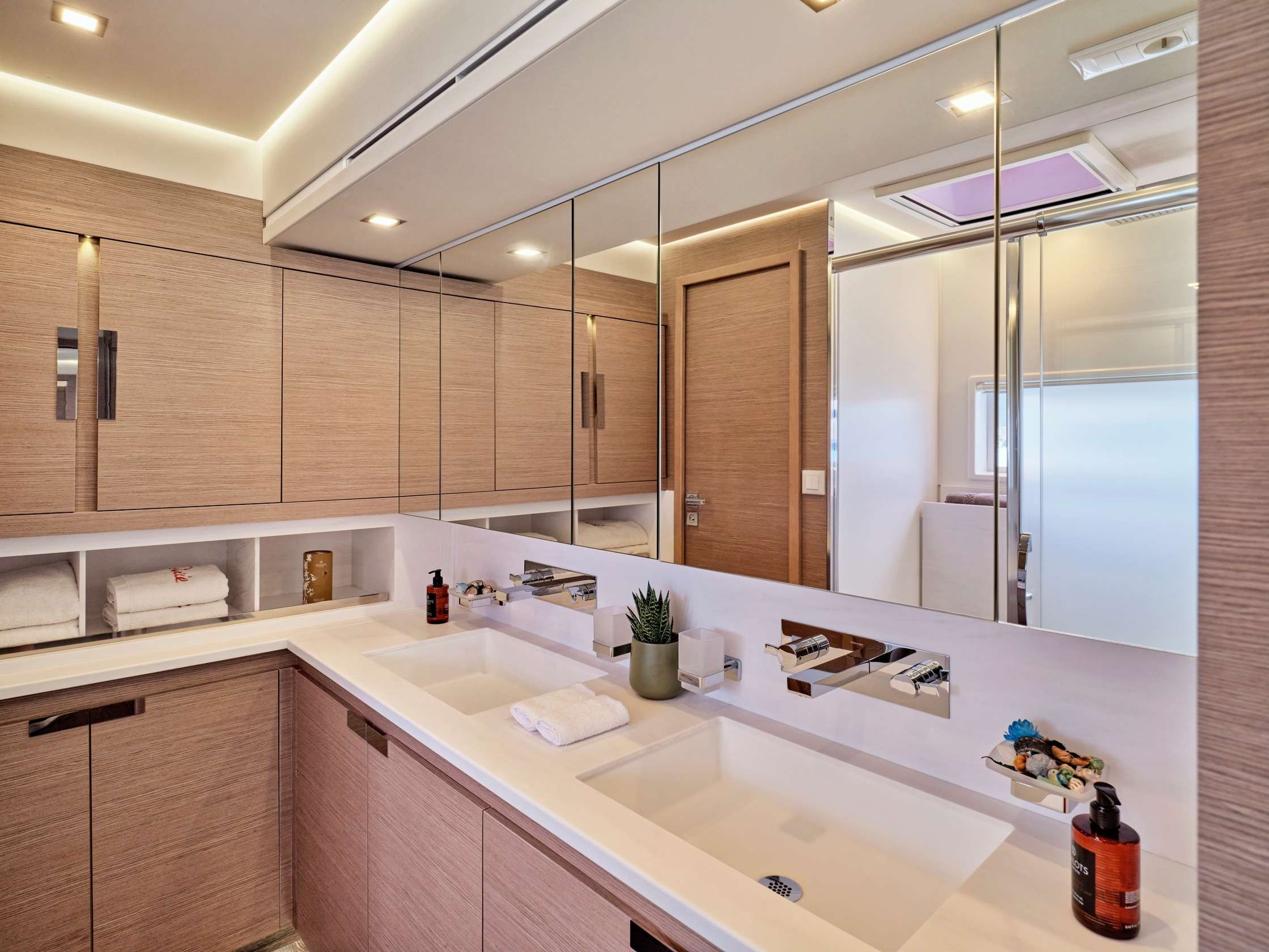 Fountaine Pajot Alegria 67 (4 cab) — photo 4