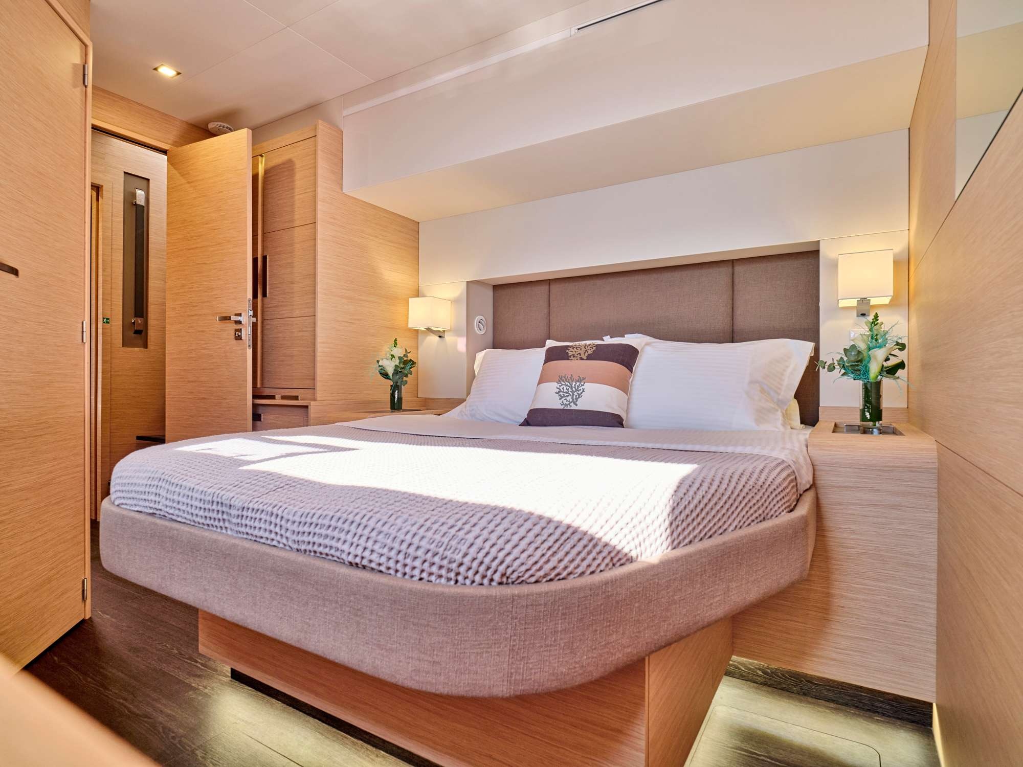Fountaine Pajot Alegria 67 (5 cab) — photo 5