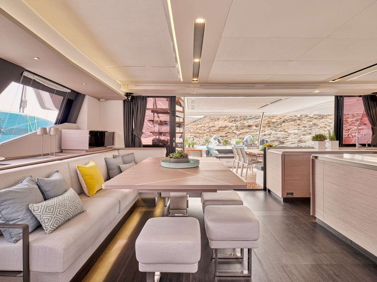 Fountaine Pajot Alegria 67 (5 cab) — photo 2