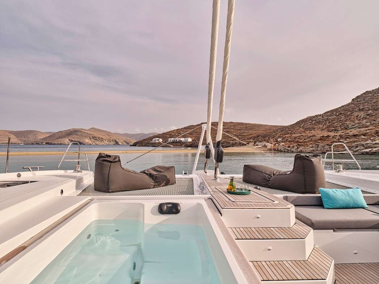 Fountaine Pajot Alegria 67 (5 cab) — photo 5