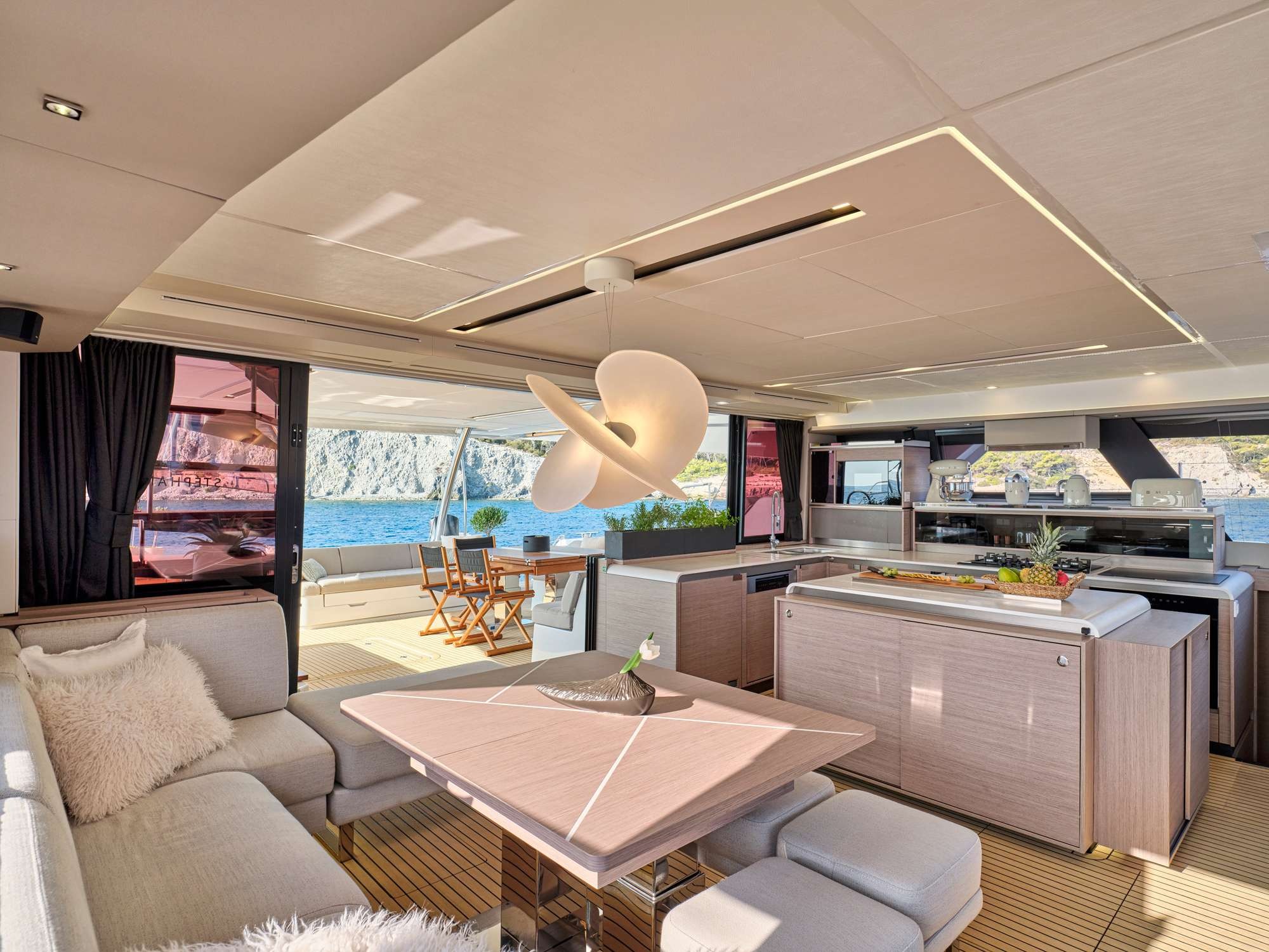 Fountaine Pajot Alegria 67 (4 cab) — photo 6