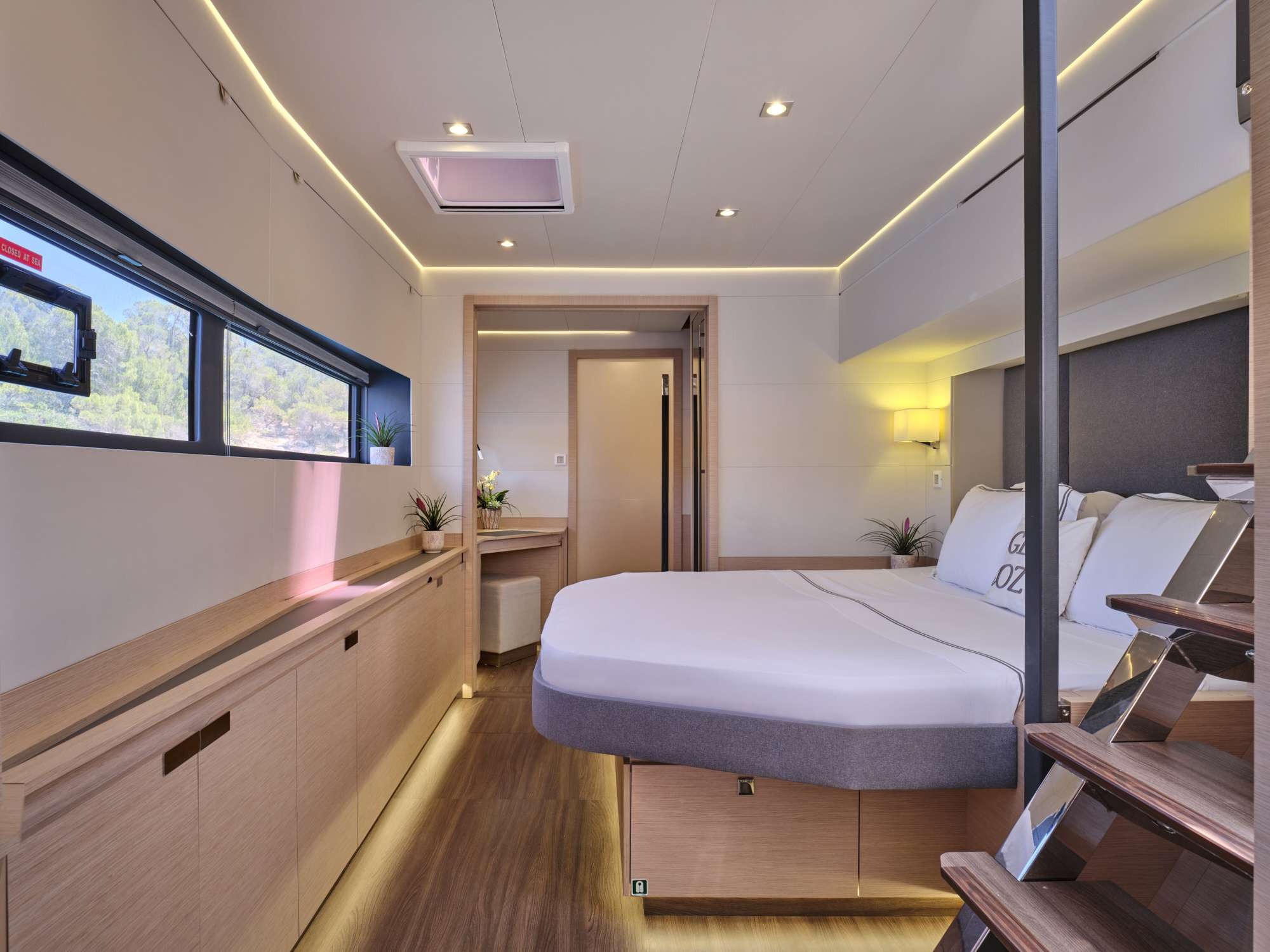Fountaine Pajot Alegria 67 (5 cab) — photo 3