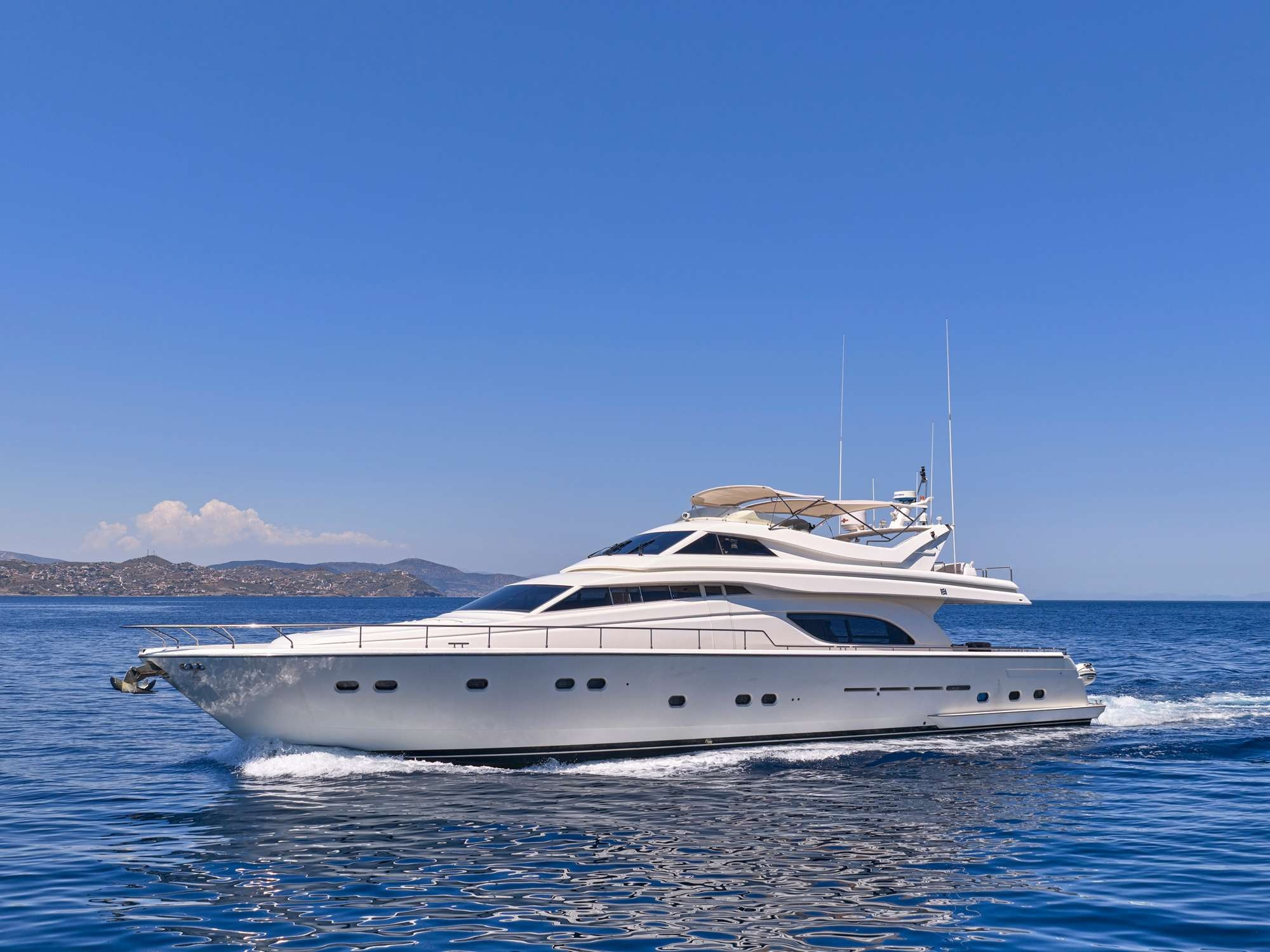 Ferretti 80 — photo 1