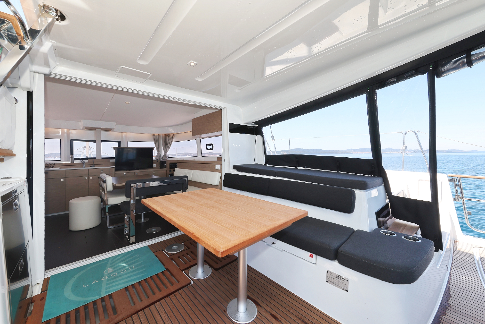 Lagoon 43 — photo 29