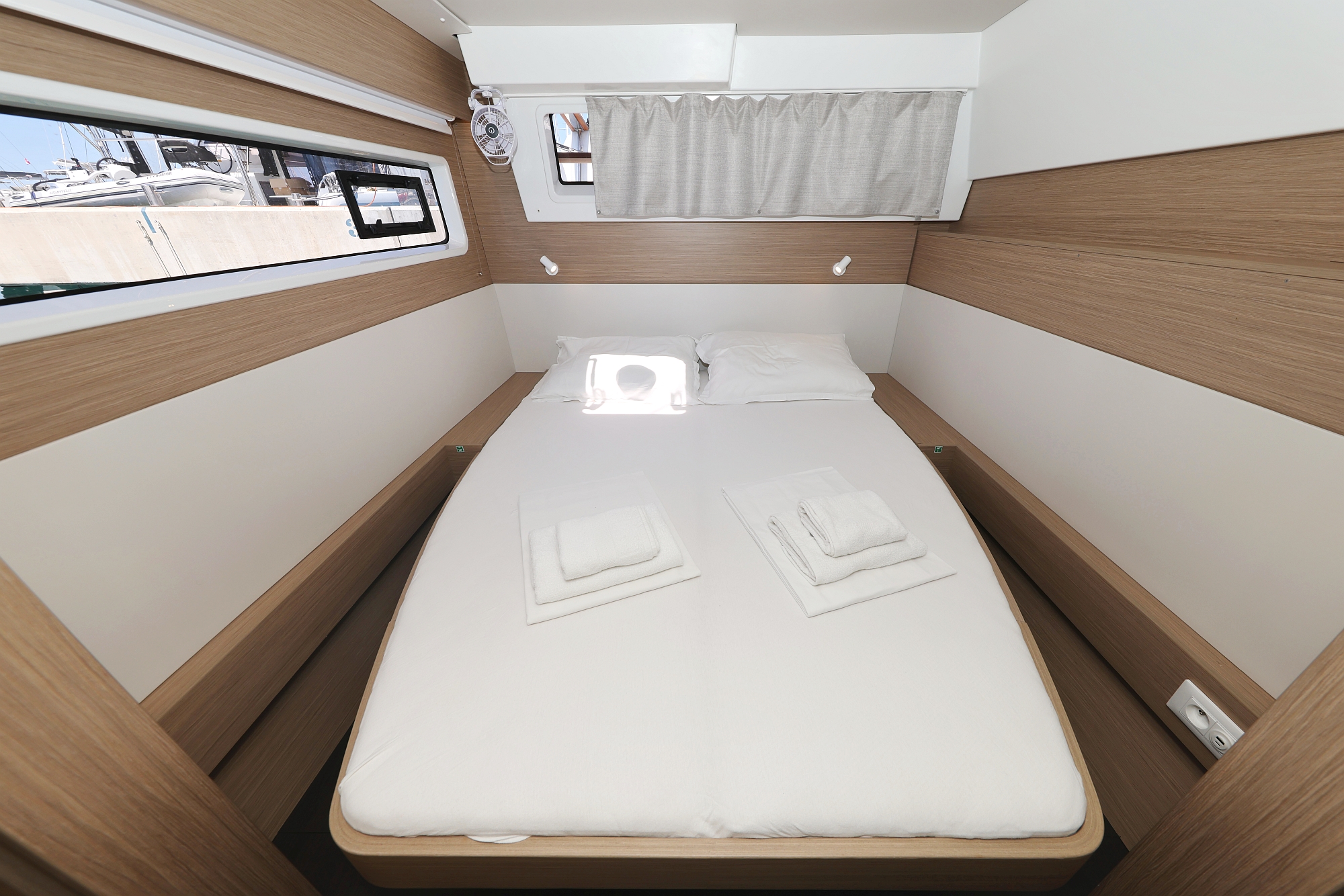 Lagoon 43 — photo 25