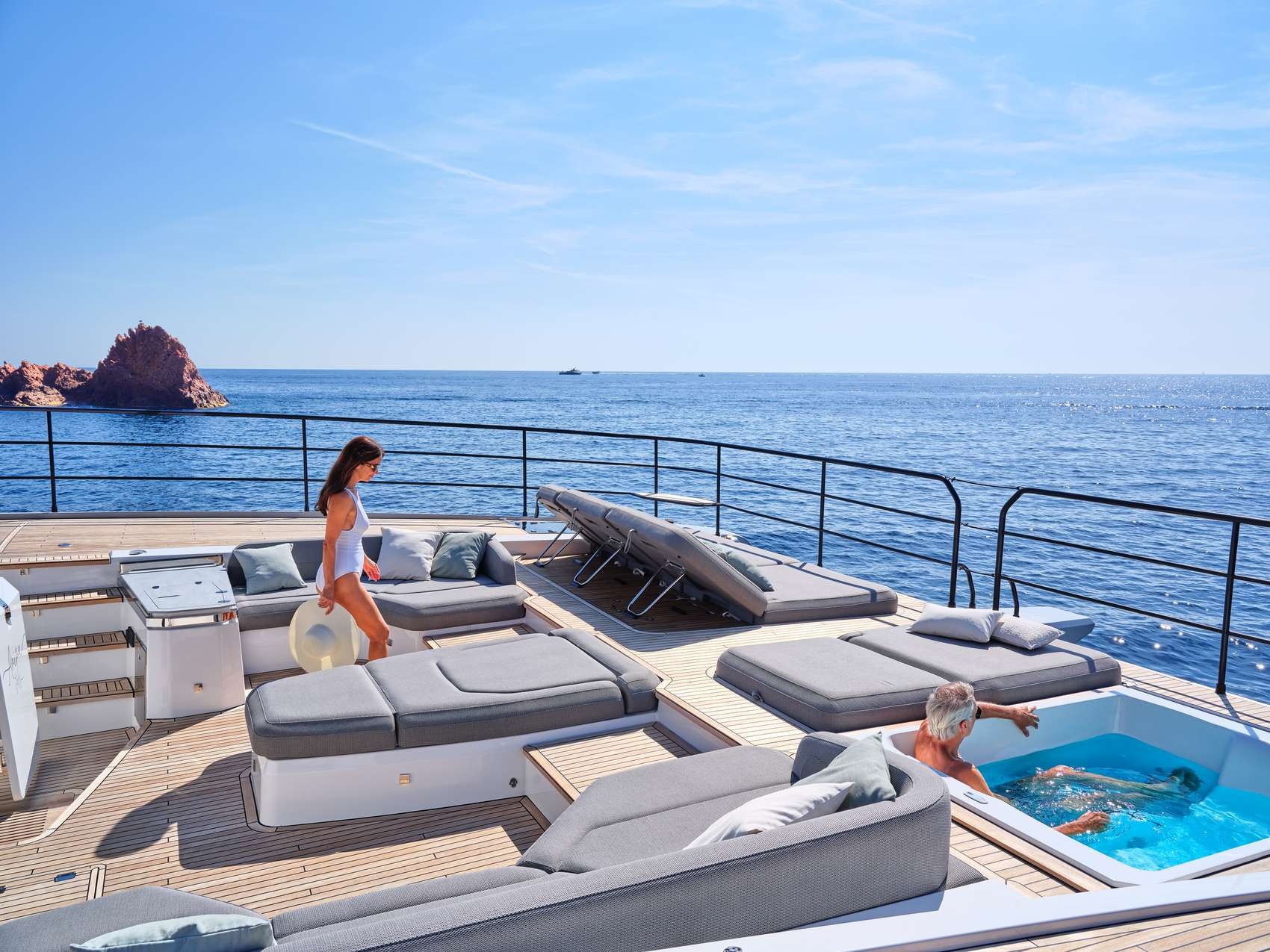 Fountaine Pajot Power 80 (5 cab) — photo 2