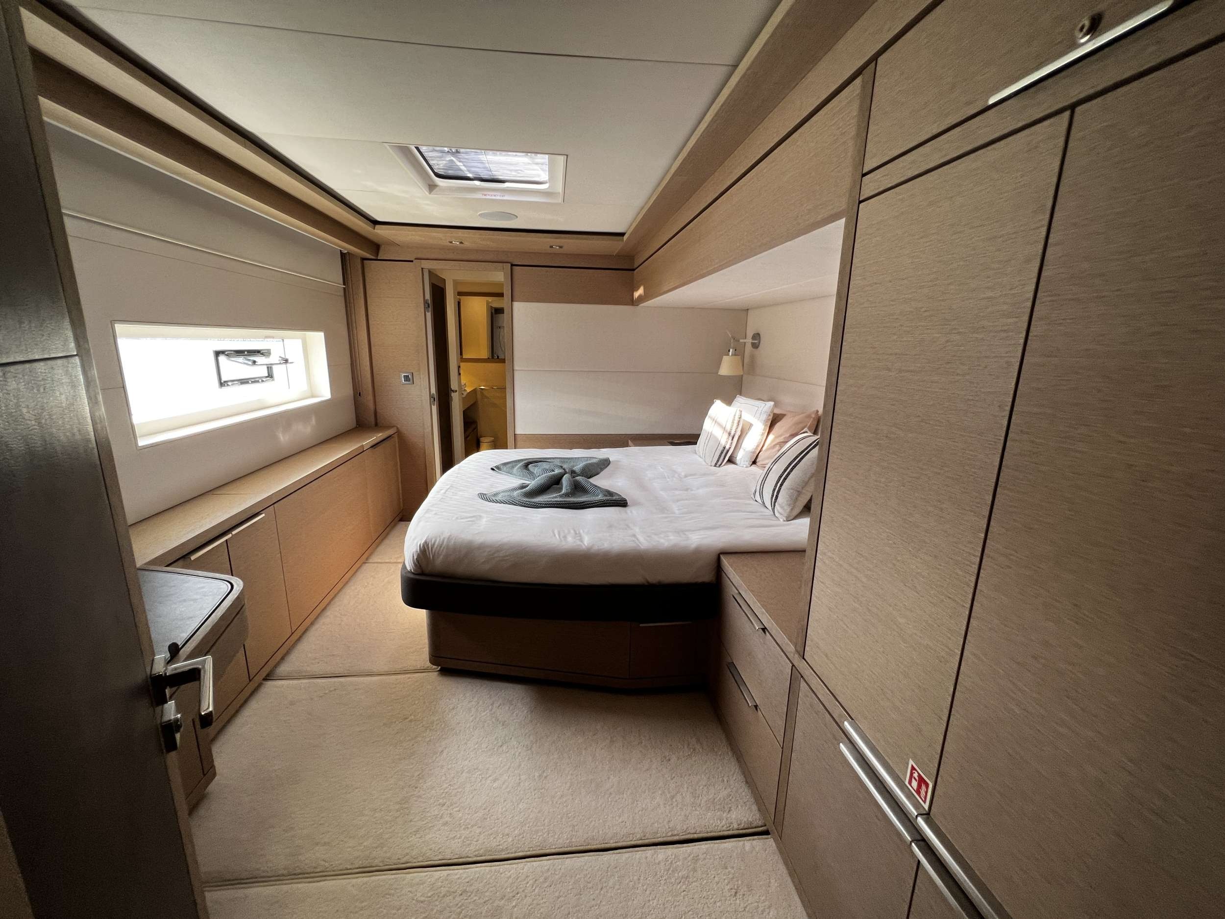 Lagoon Seventy 8 (3 cab) — photo 9