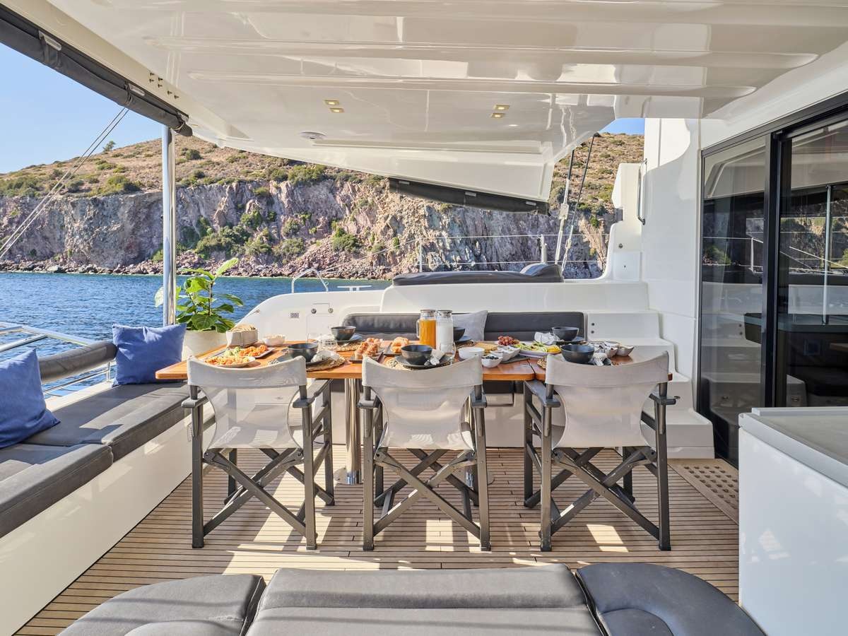 Lagoon 50 (6 cab) — photo 10