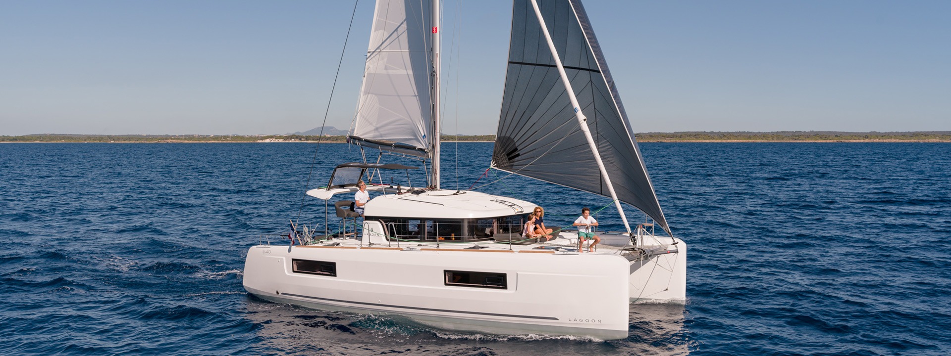 Lagoon 40 — photo 6