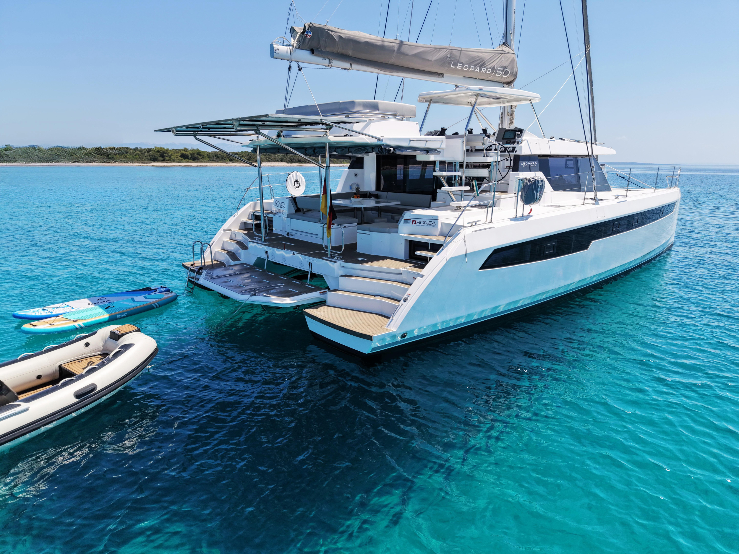 Leopard 50 — photo 21