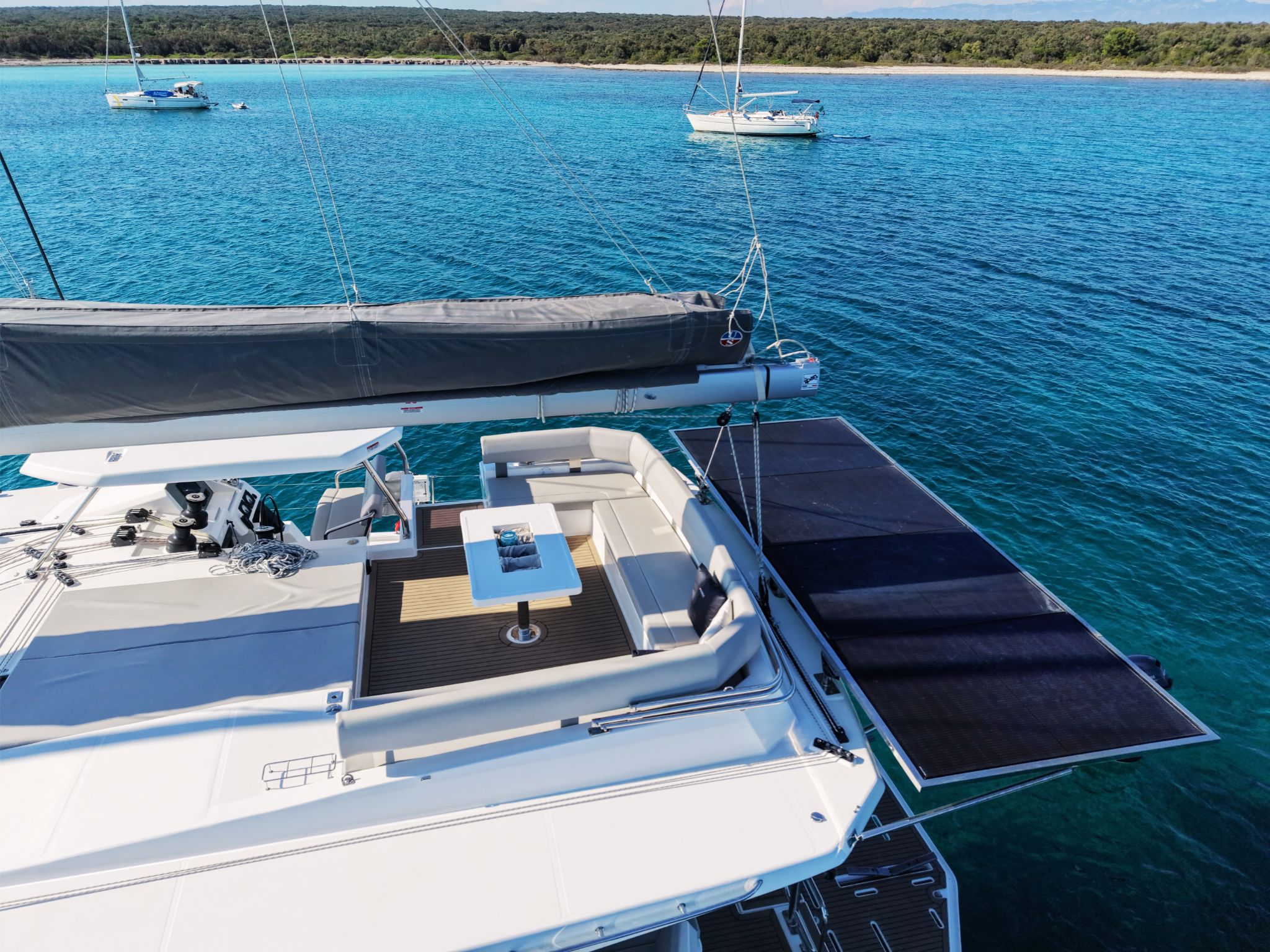 Leopard 50 — photo 17