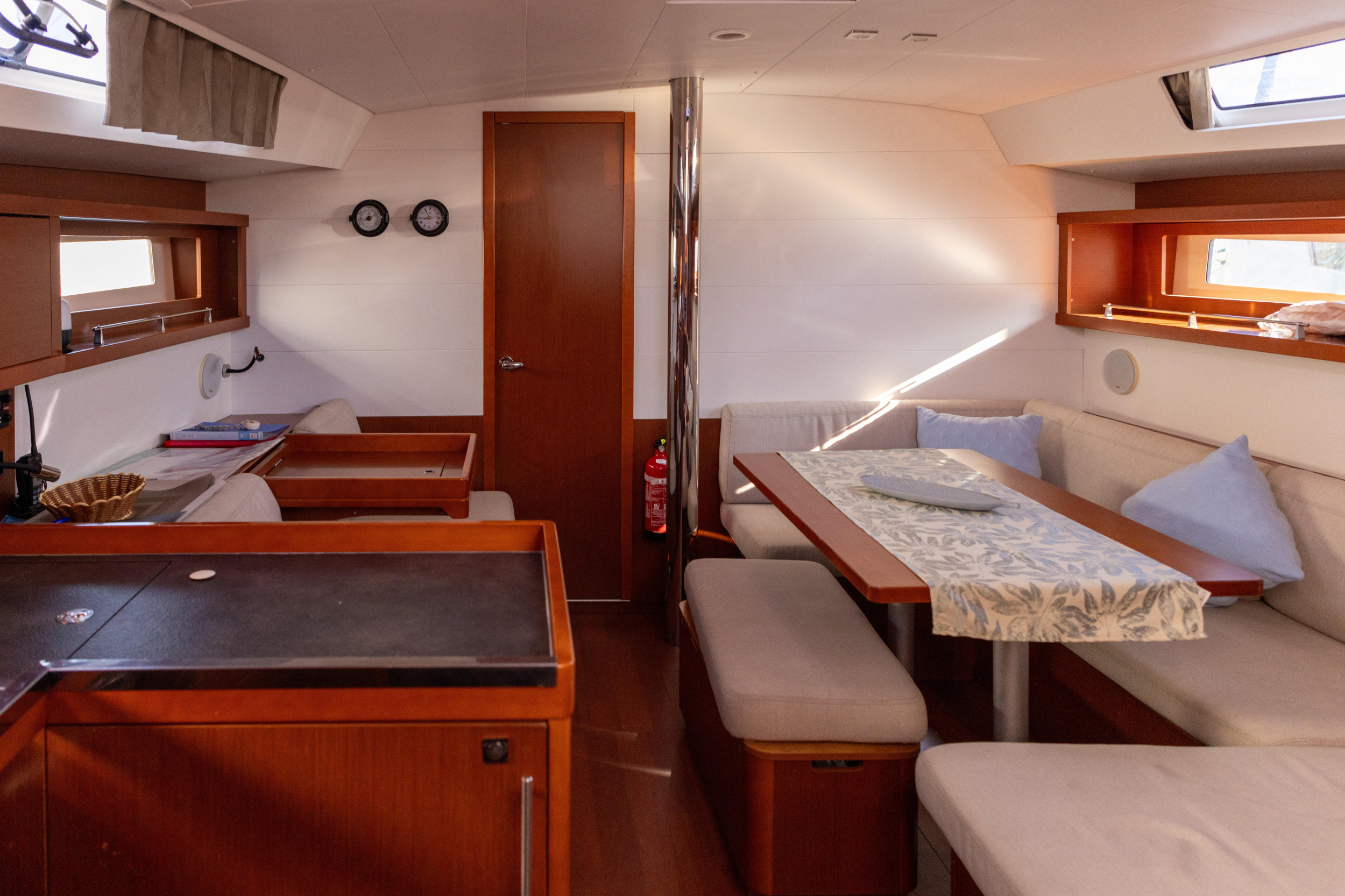 Oceanis 45 — photo 11