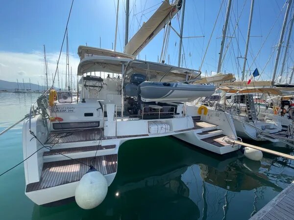 Photo #1 - Lagoon 42 (Art of Liberty) en Rhodes - 24875