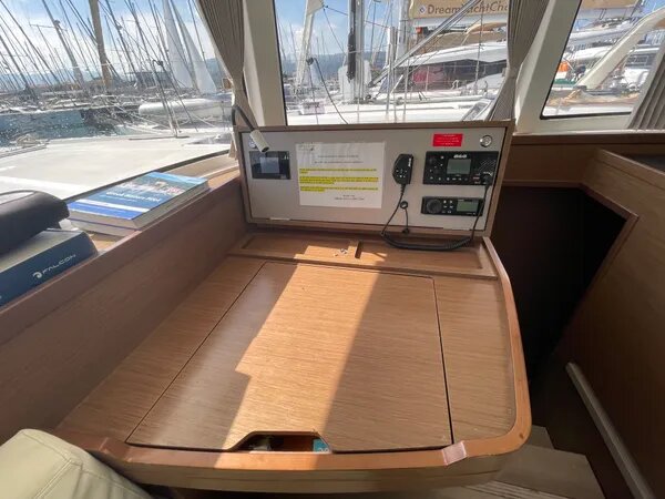 Photo #10 - Lagoon 42 (Art of Liberty) en Rhodes - 24875