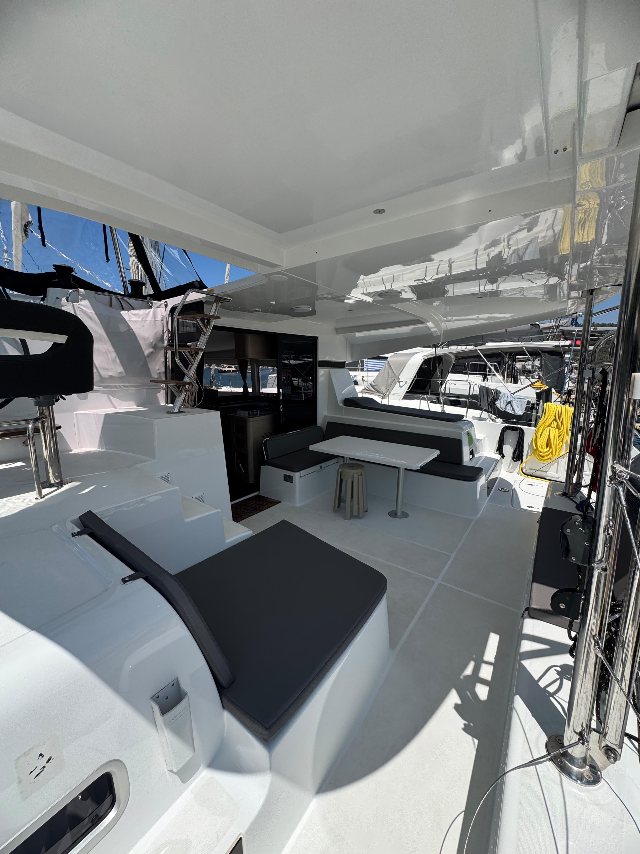Lagoon 42 — photo 26