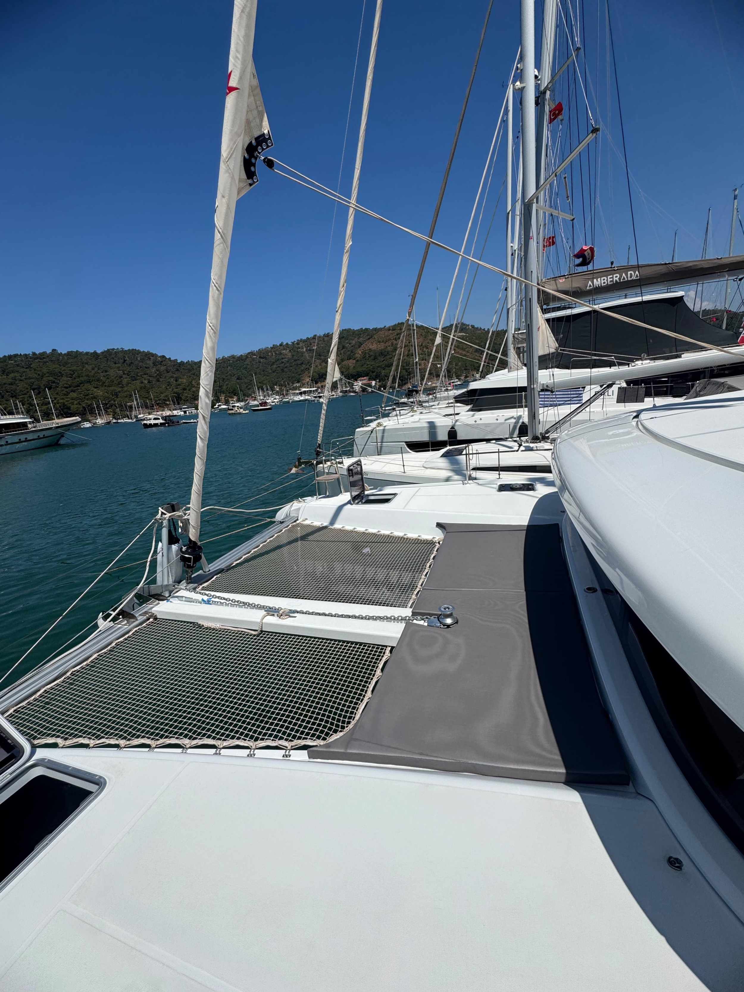 Lagoon 42 — photo 22