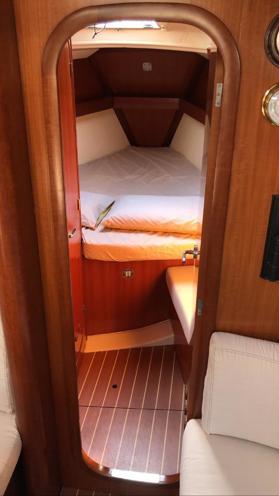 Dufour 40 Performance — photo 10