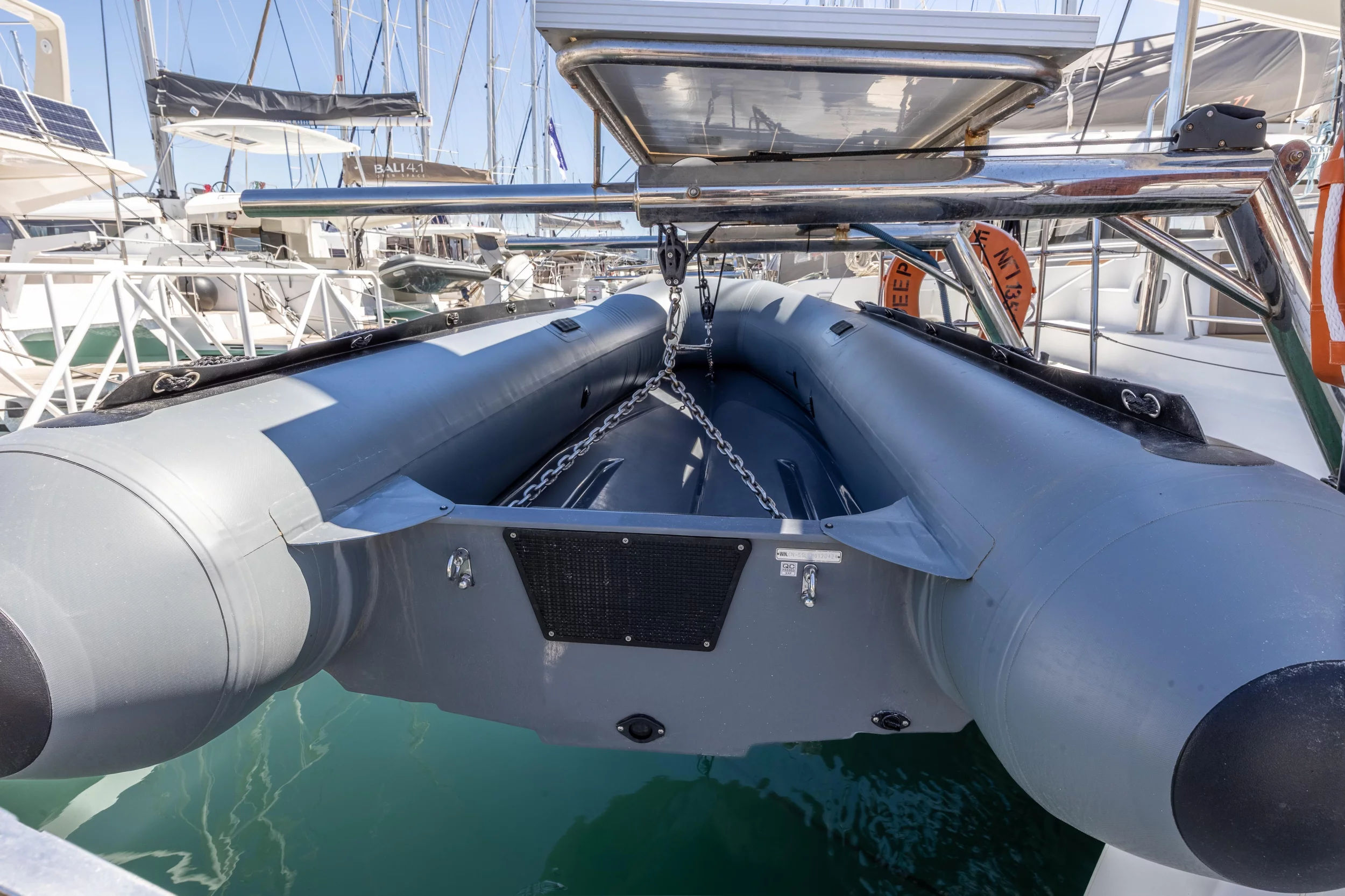 Lagoon 39 (Deep Blue)  - 35