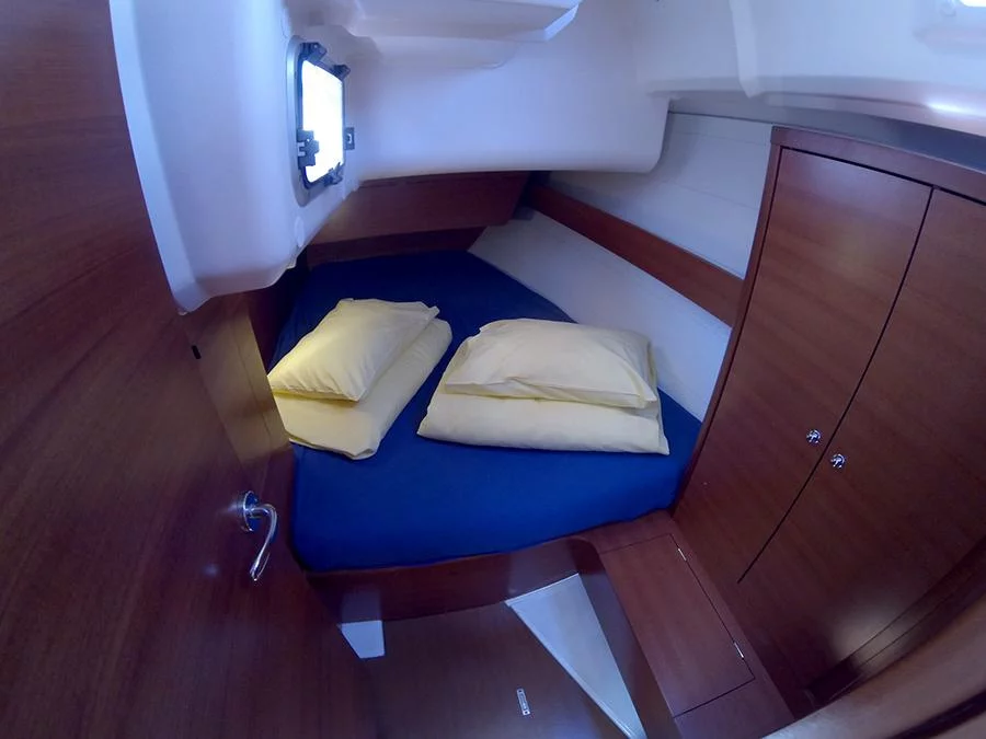 Dufour 375 GL (China girl)  - 17