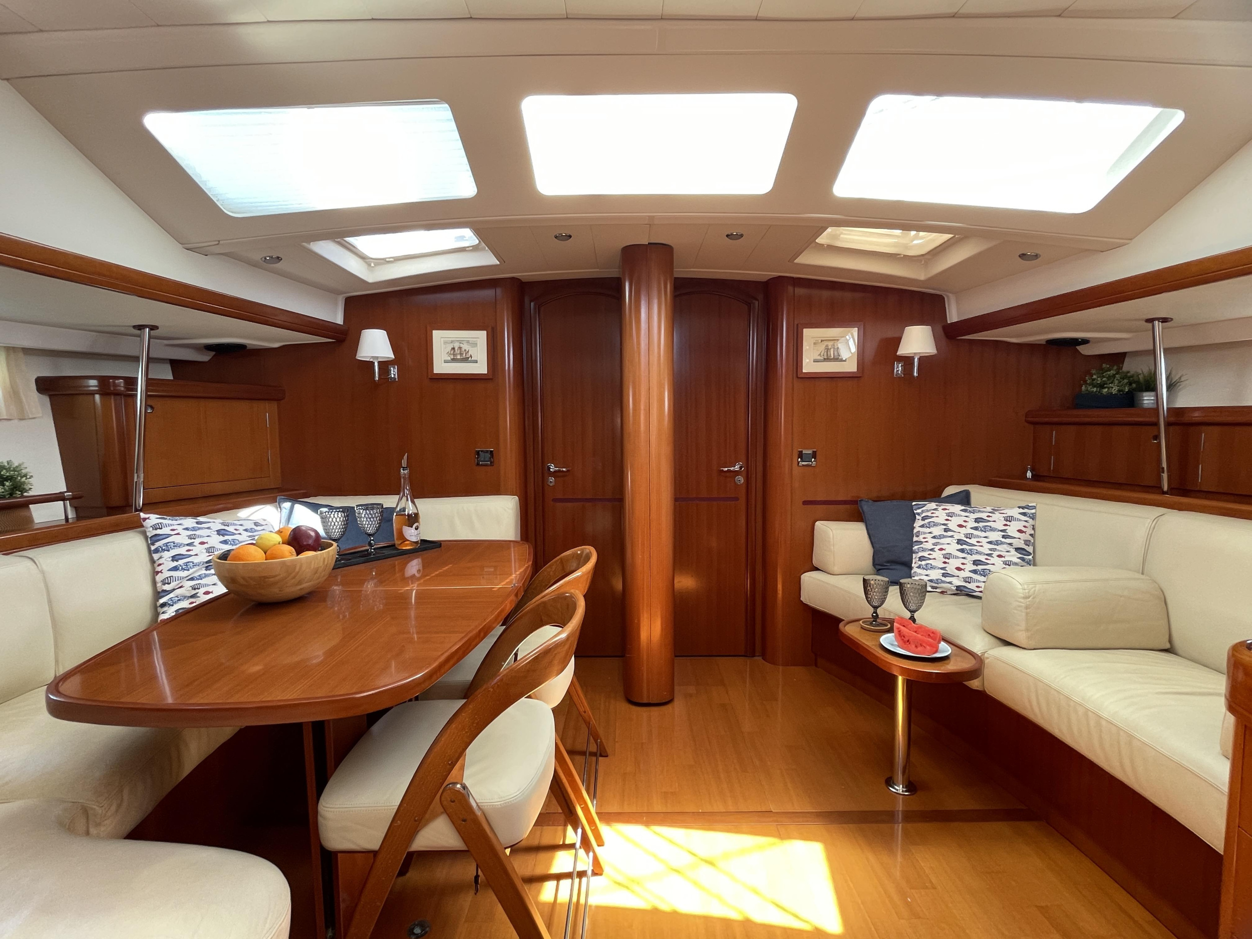 Beneteau 57 (Owner Version) — photo 17