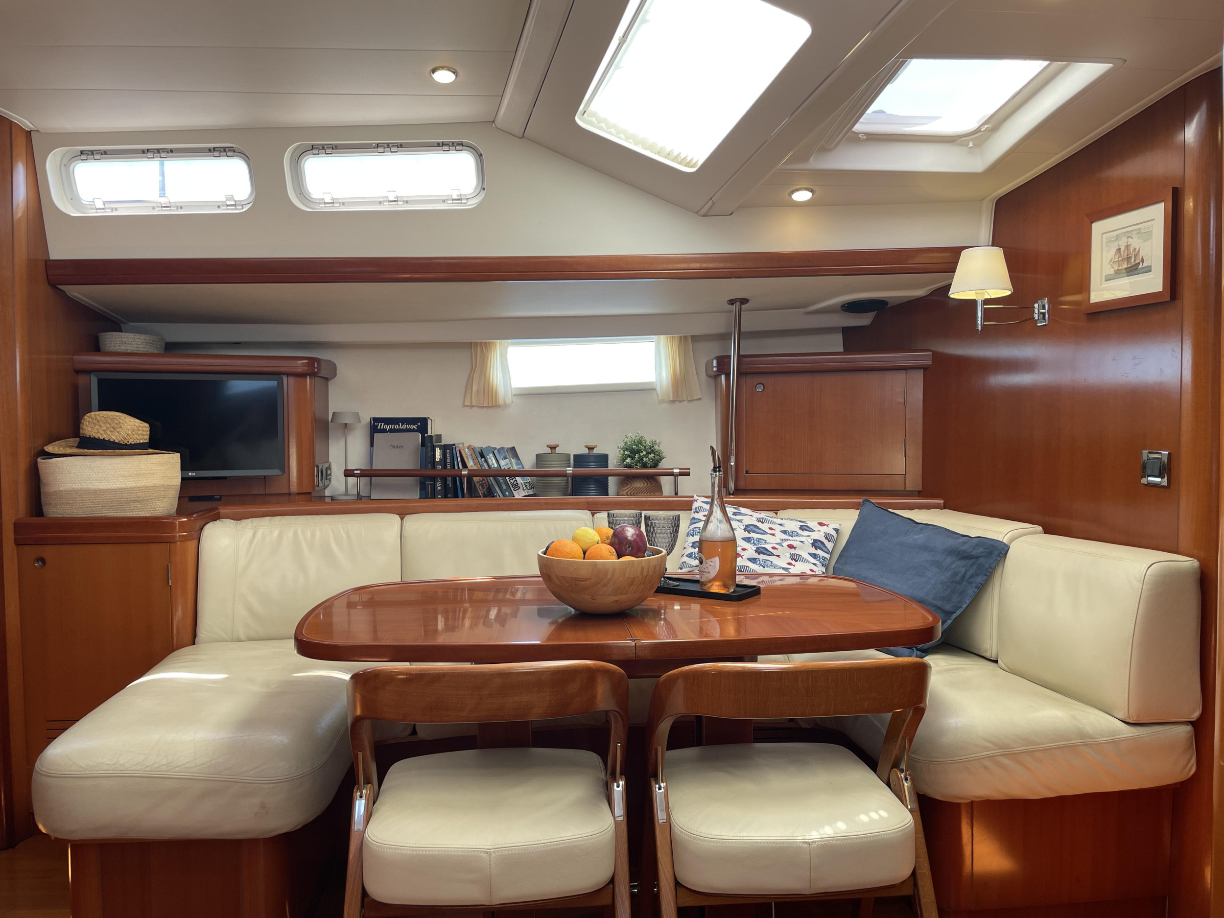 Beneteau 57 (Owner Version) — photo 4