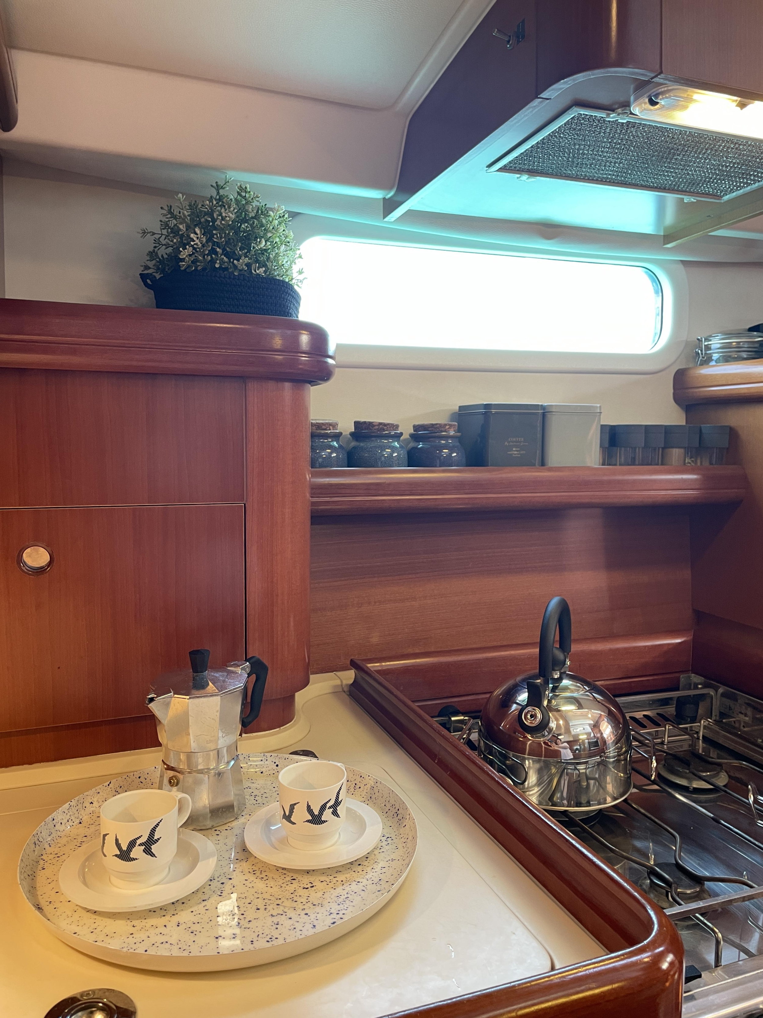 Beneteau 57 (Owner Version) — photo 23
