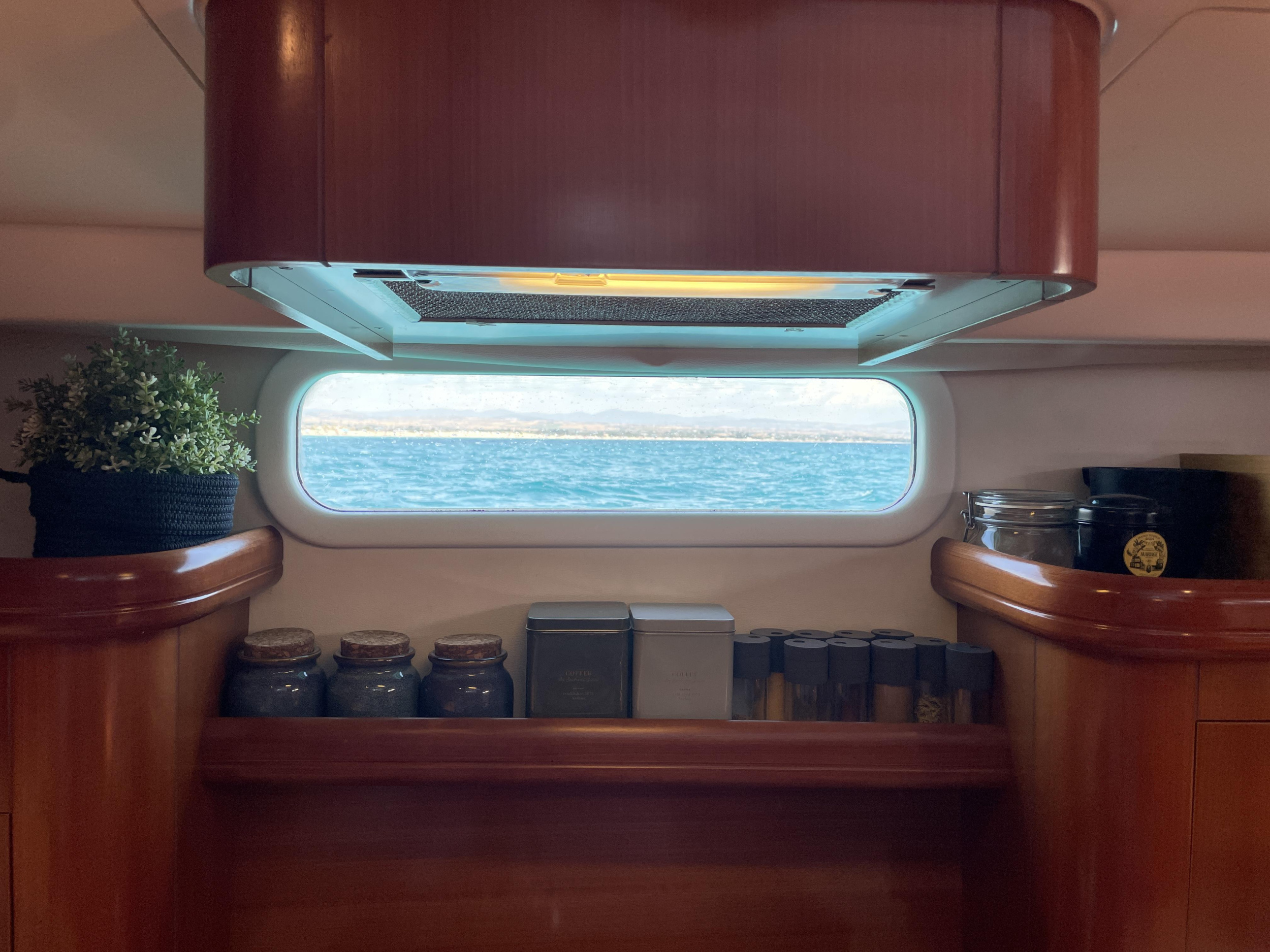 Beneteau 57 (Owner Version) — photo 22