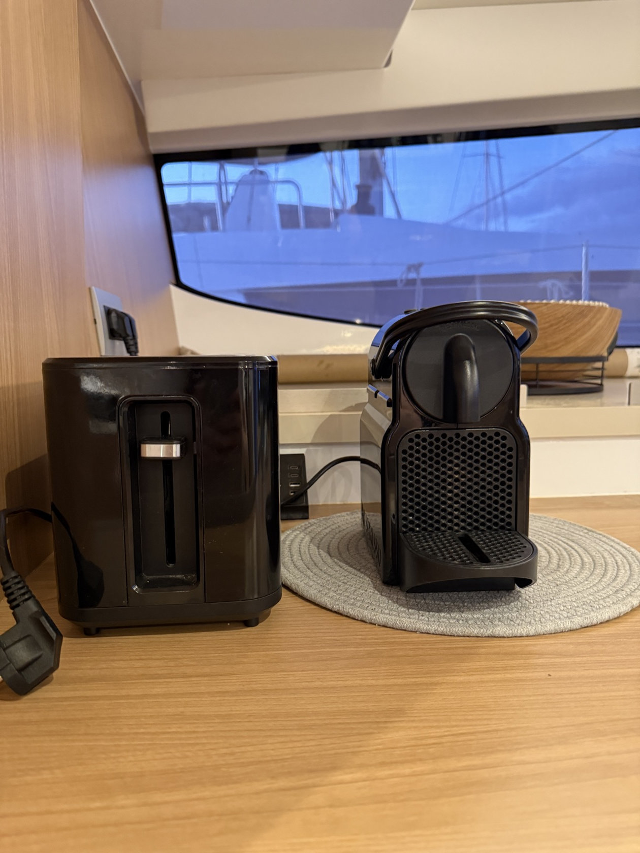 Bali 4.8 (5+1 cab) — photo 29