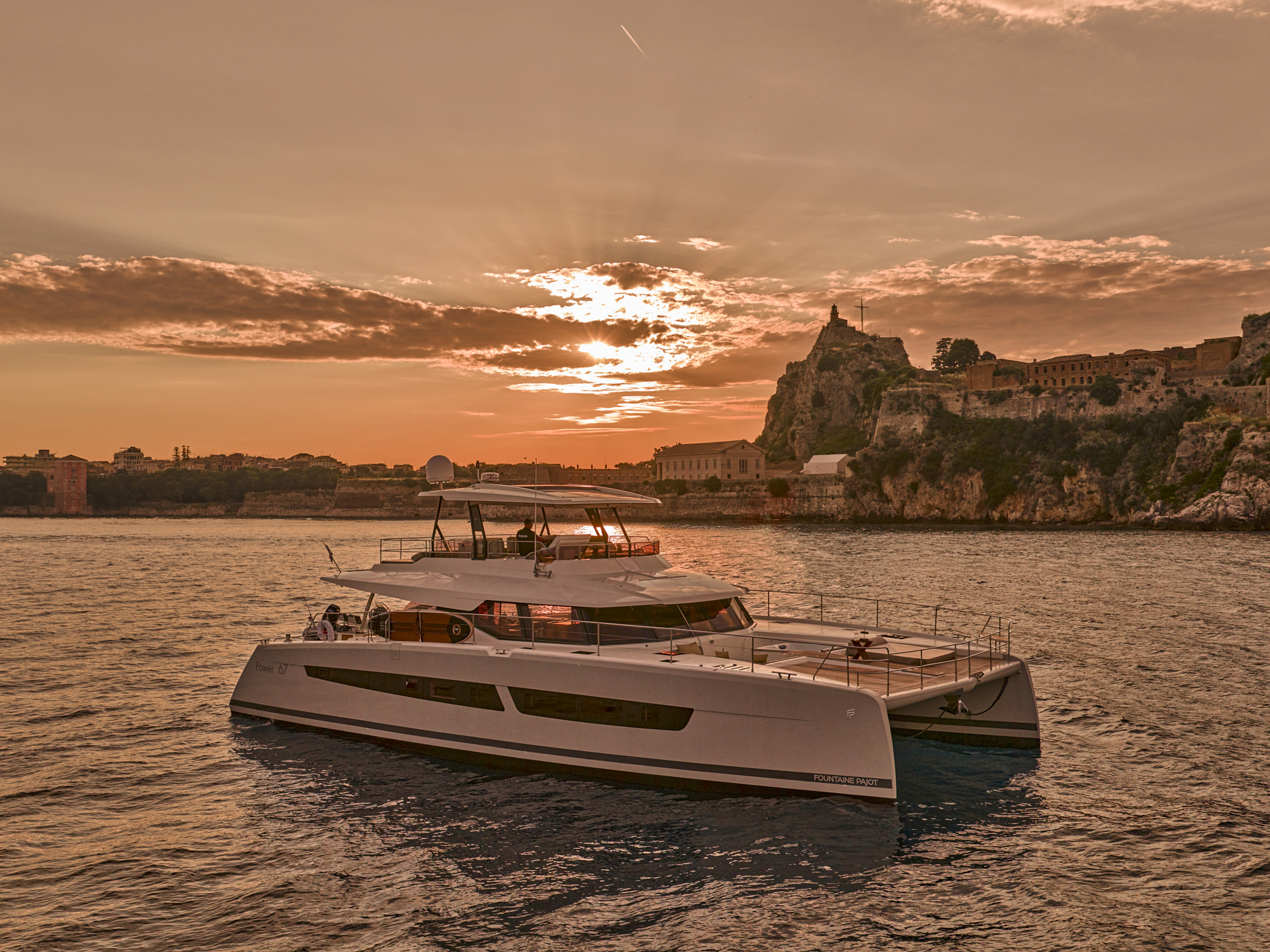Fountaine Pajot Power Alegria 67 (5 cab) — photo 11
