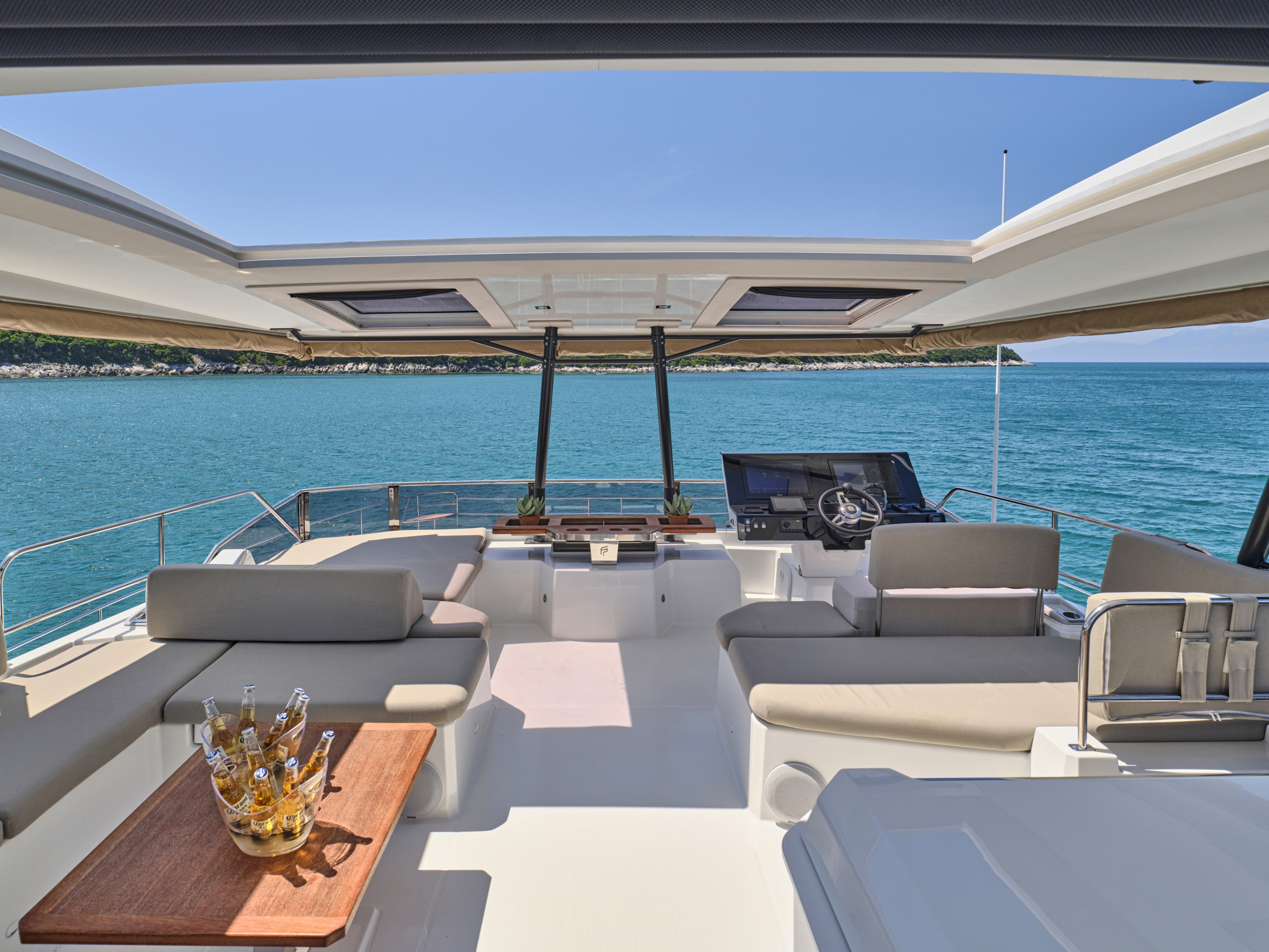 Fountaine Pajot Power Alegria 67 (5 cab) — photo 32