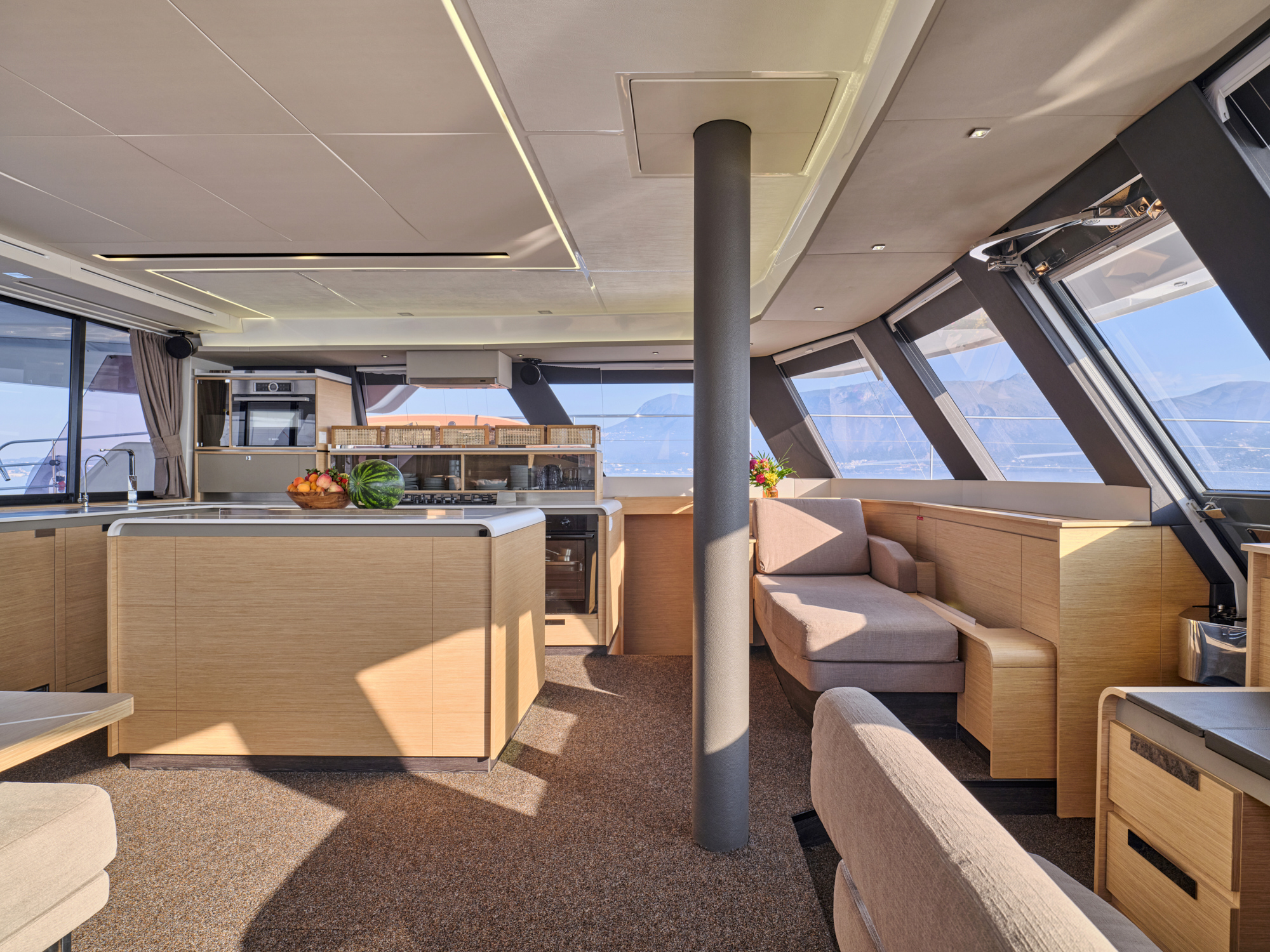 Fountaine Pajot Power Alegria 67 (5 cab) — photo 18