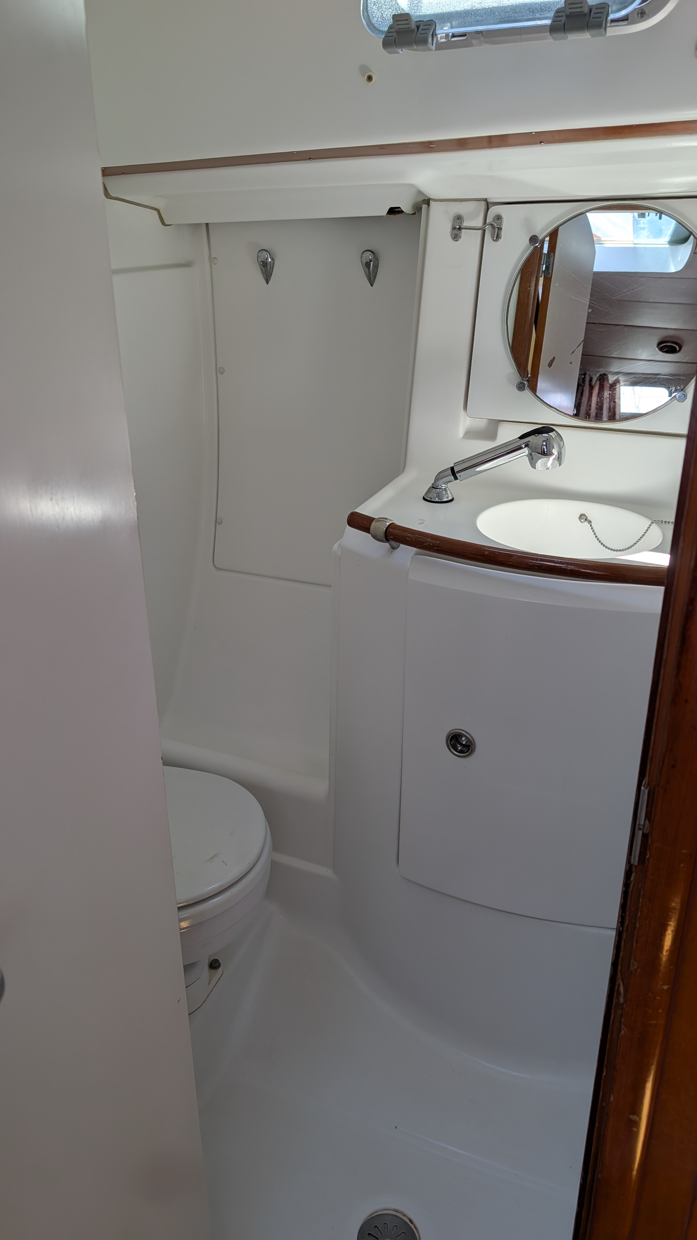Oceanis Clipper 411 — photo 9