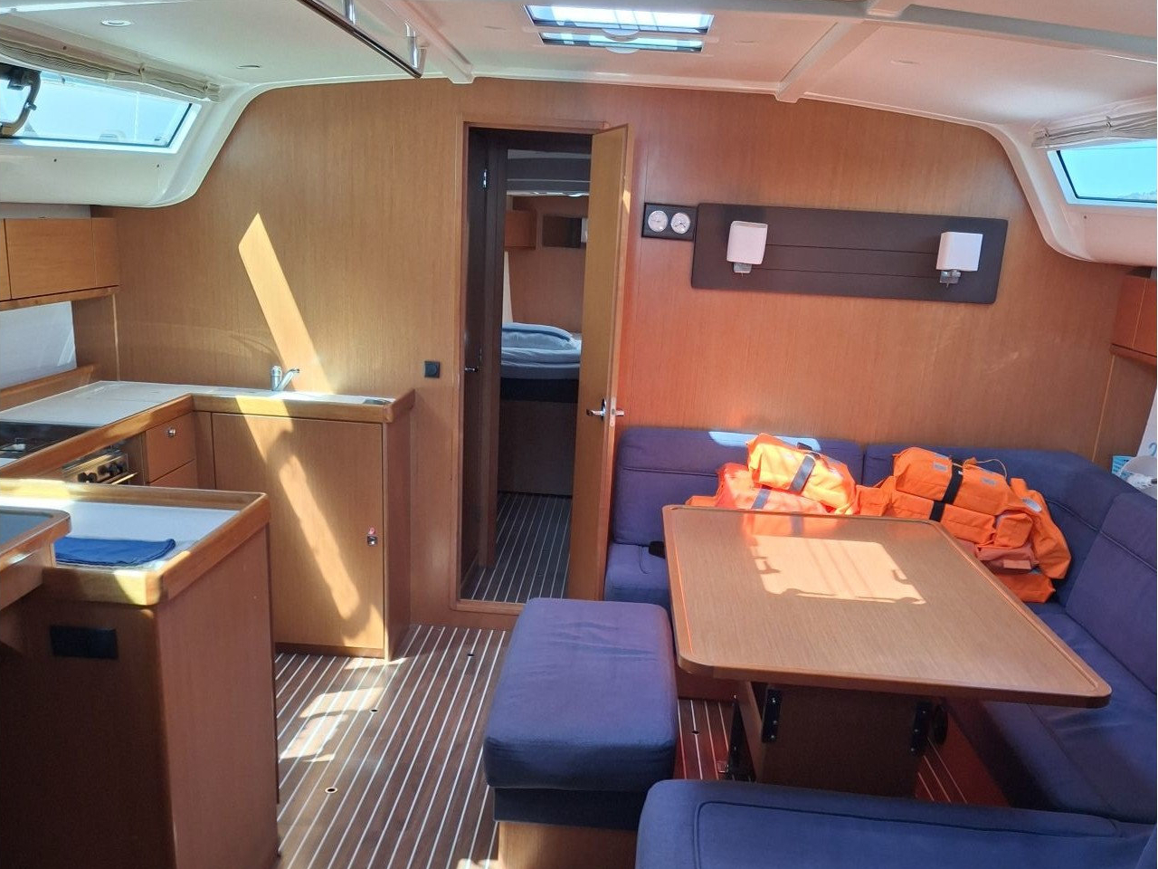 Bavaria Cruiser 51 — photo 5