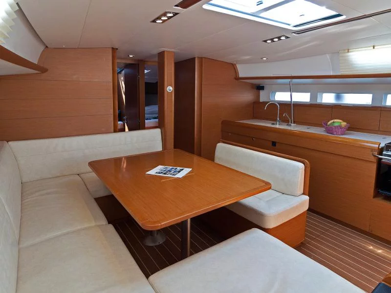 Sun Odyssey 509 (Aqua Kiss) interior - 5