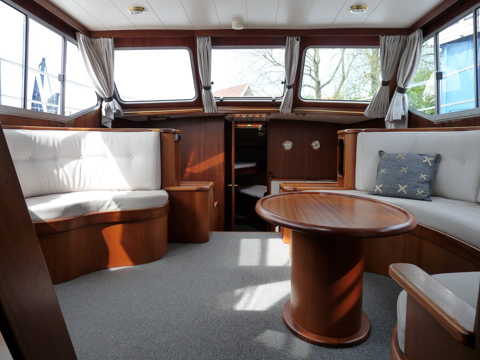 Nowee Novi 42 — photo 26