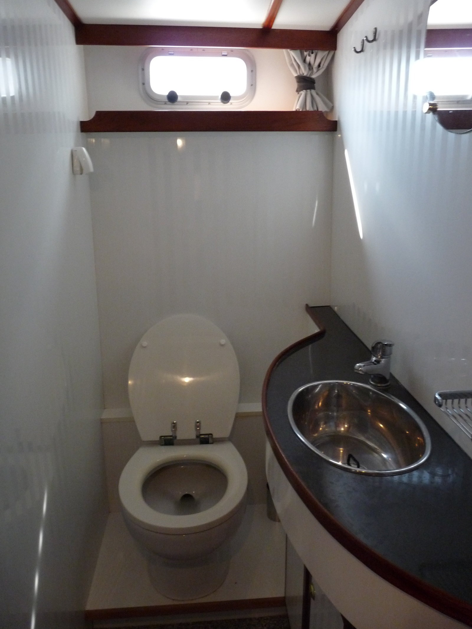 Nowee Novi 42 — photo 21