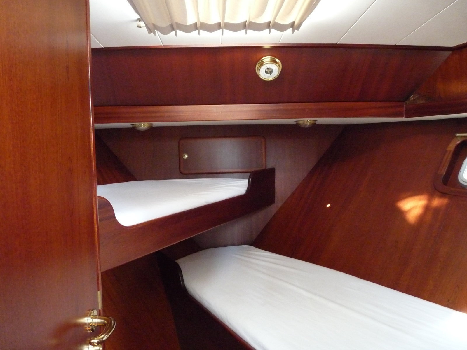 Nowee Novi 42 — photo 11