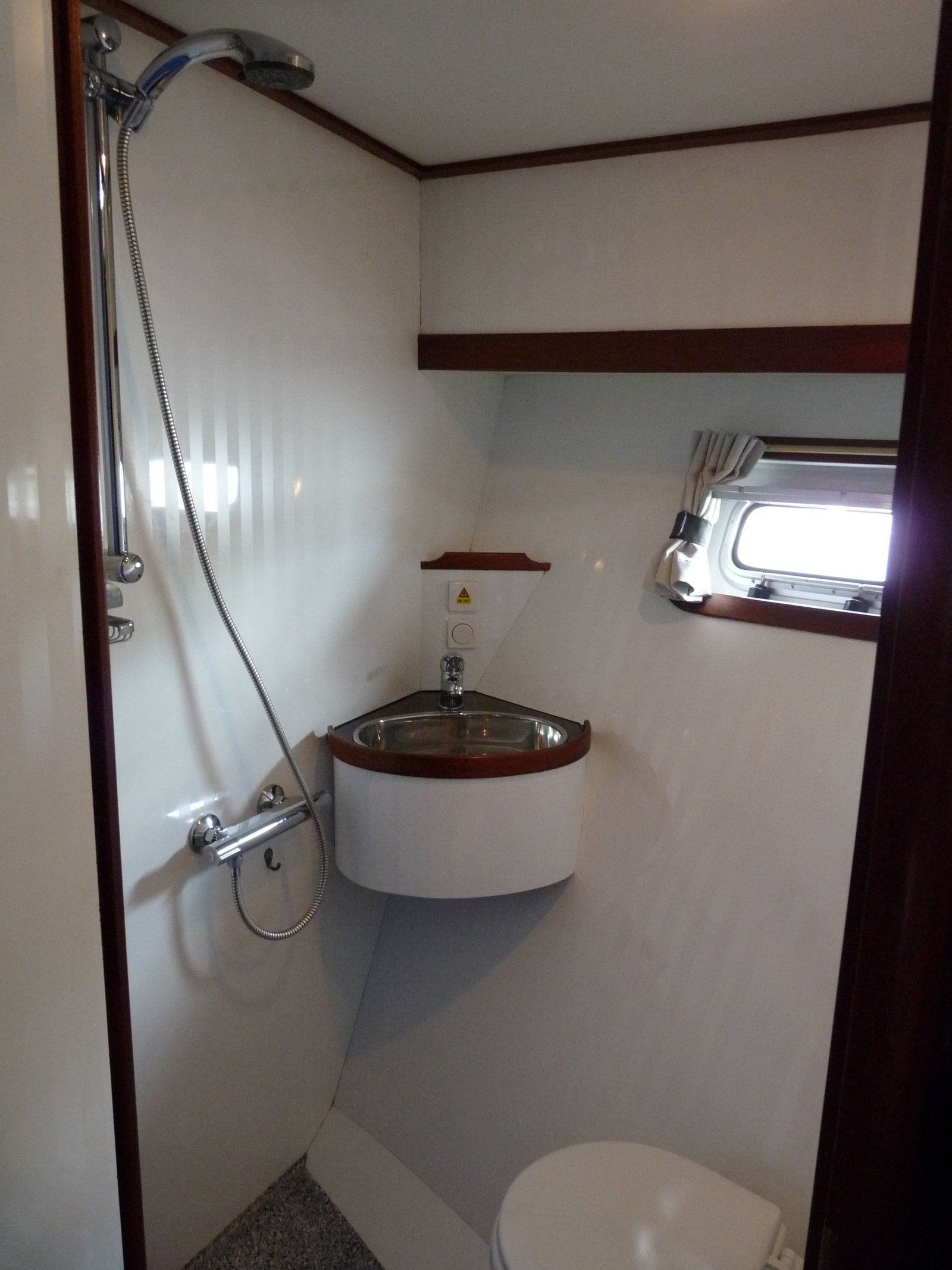 Nowee Novi 42 — photo 3