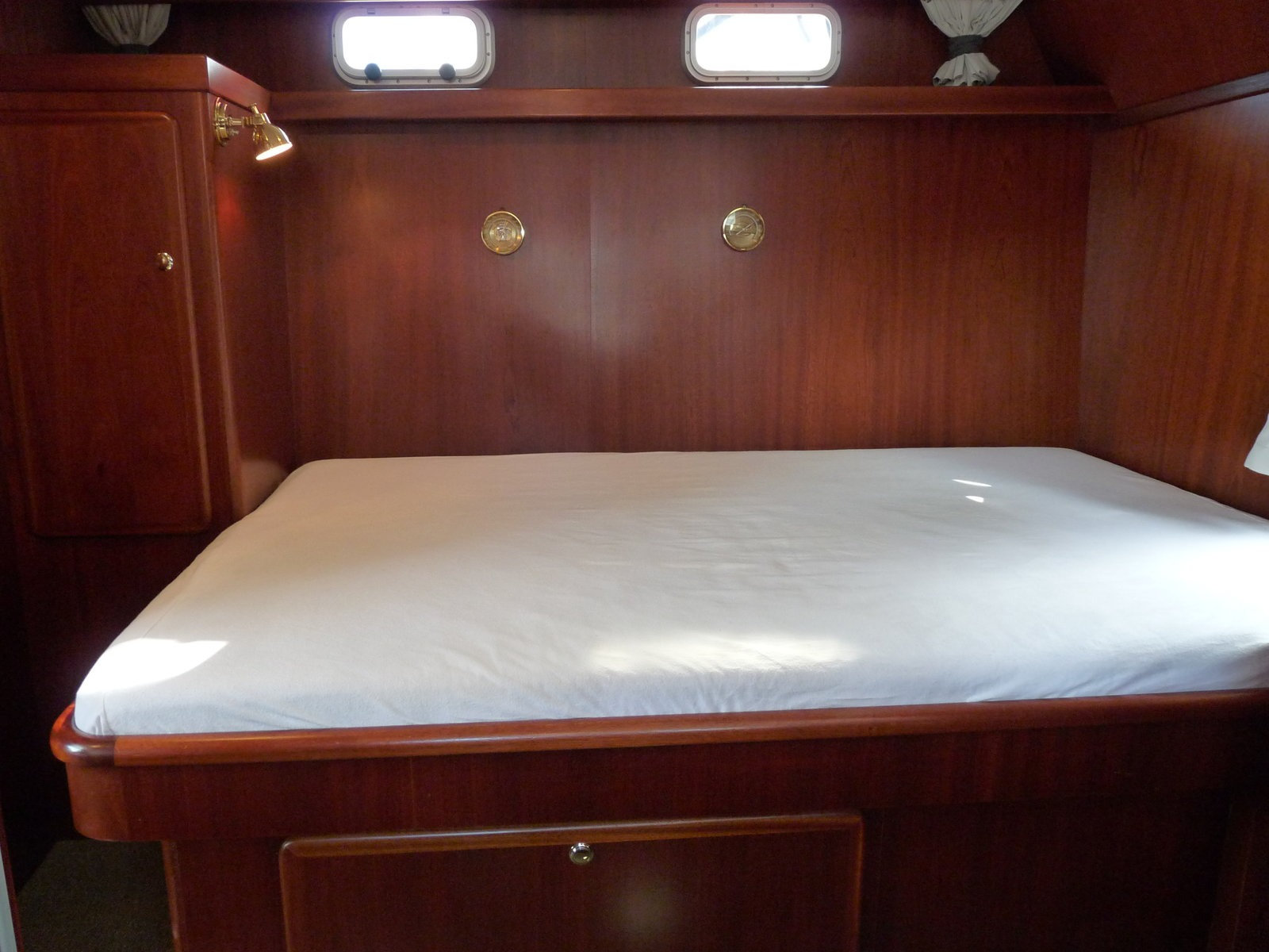Nowee Novi 42 — photo 13