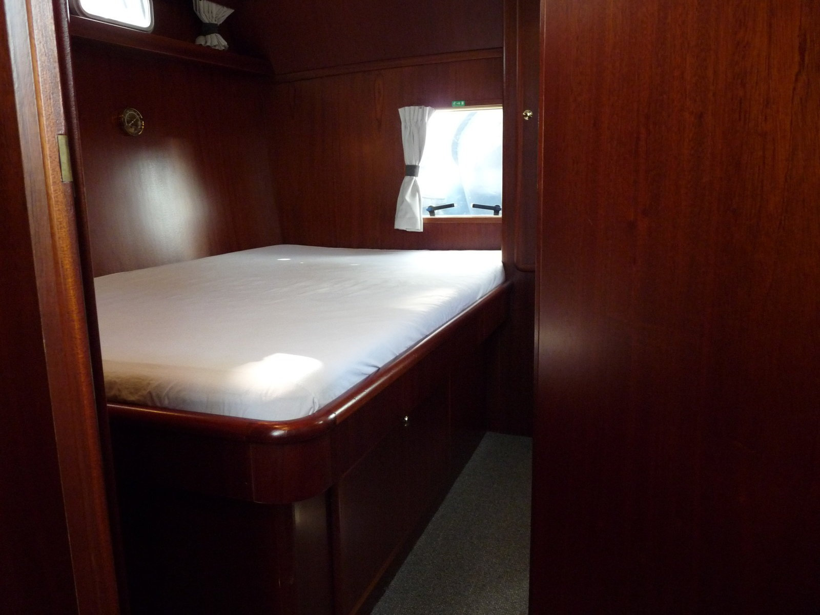 Nowee Novi 42 — photo 25